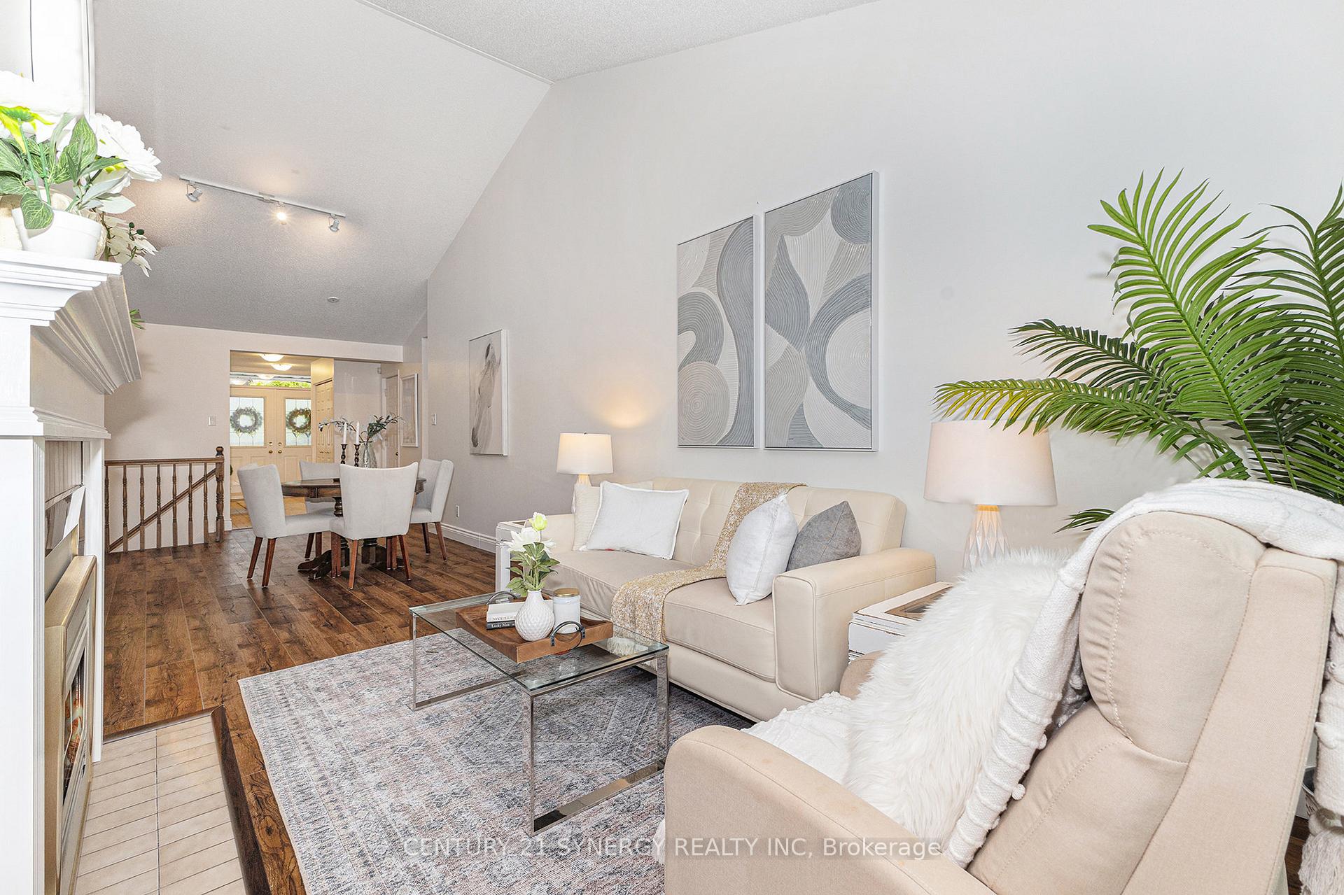 Photo 5 of 44 Innesbrook Court, Ottawa, Stittsville (Central) — HOMEH