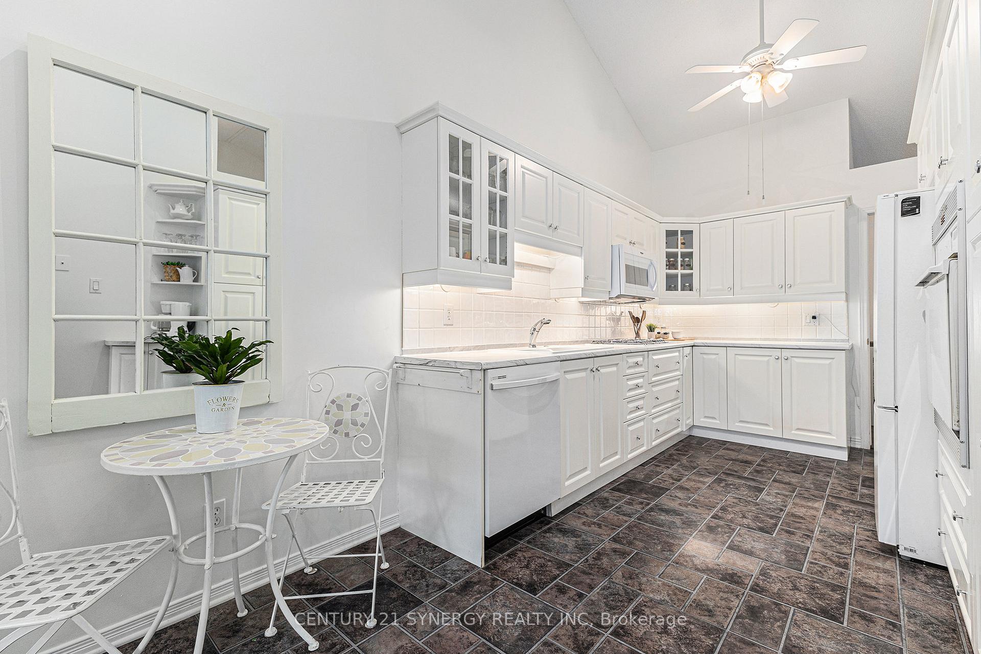Photo 13 of 44 Innesbrook Court, Ottawa, Stittsville (Central) — HOMEH
