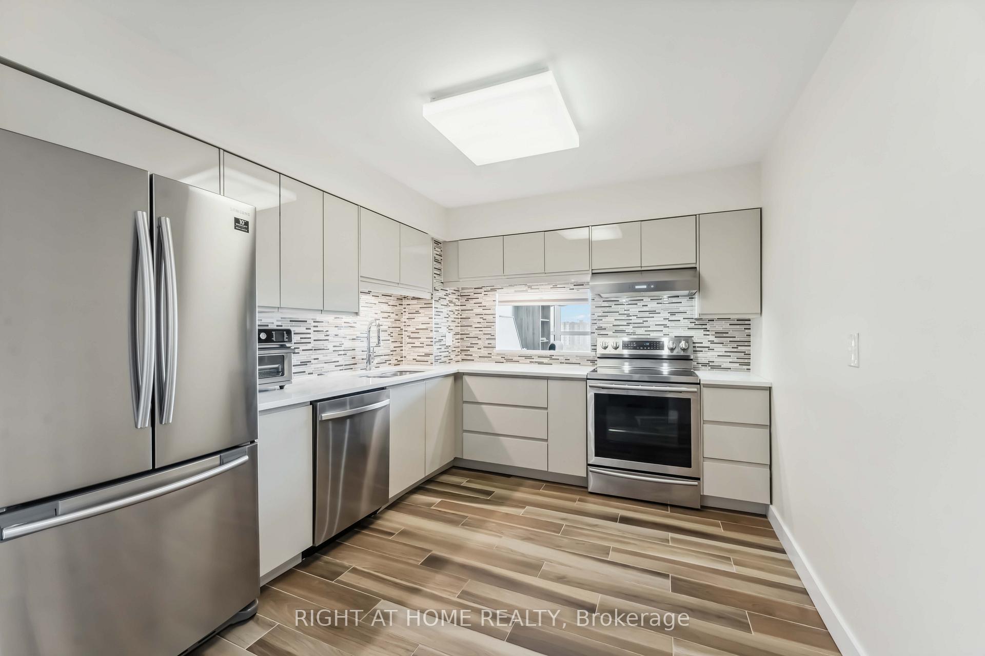 Photo 14 of Unit 1608, 1500 Riverside Drive, Ottawa, Riverview Park — HOMEH