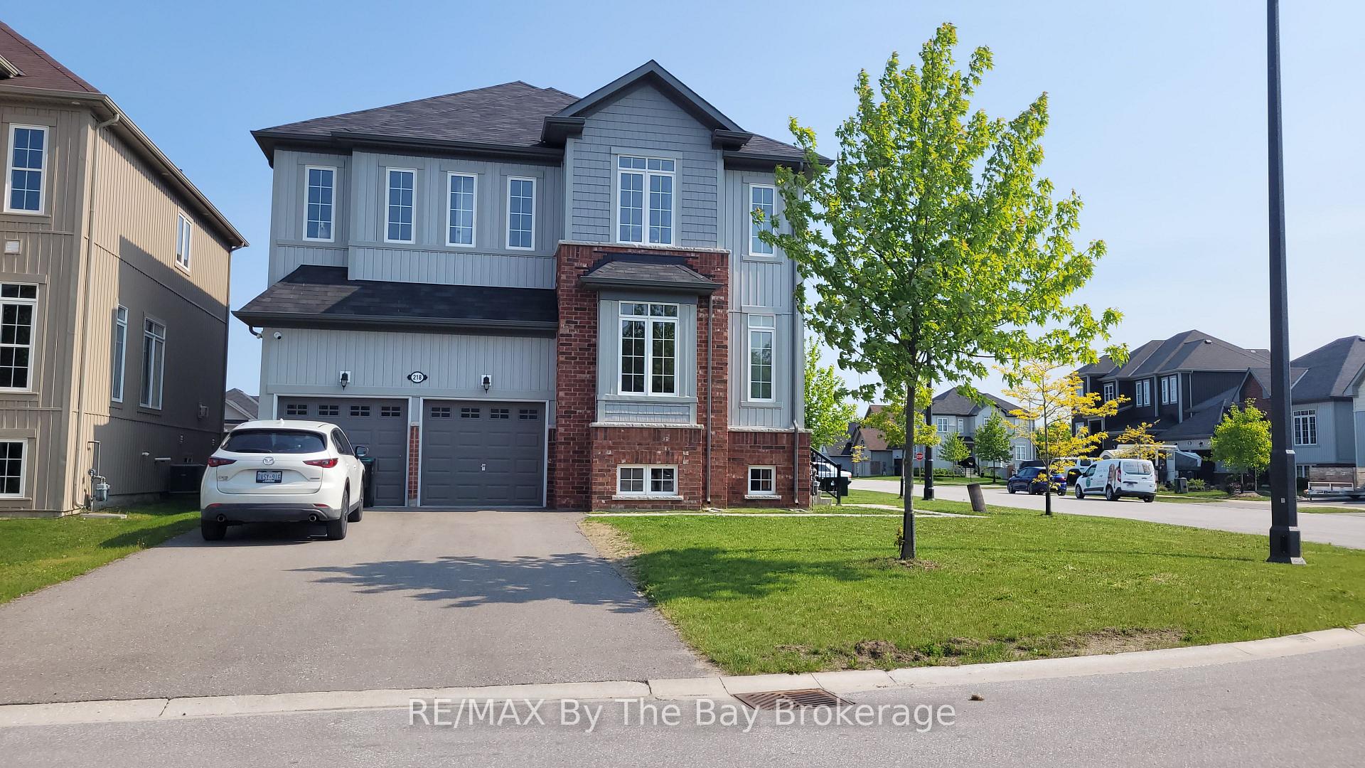 Photo 1 of 218 Roy Drive, Clearview, Stayner — HOMEH