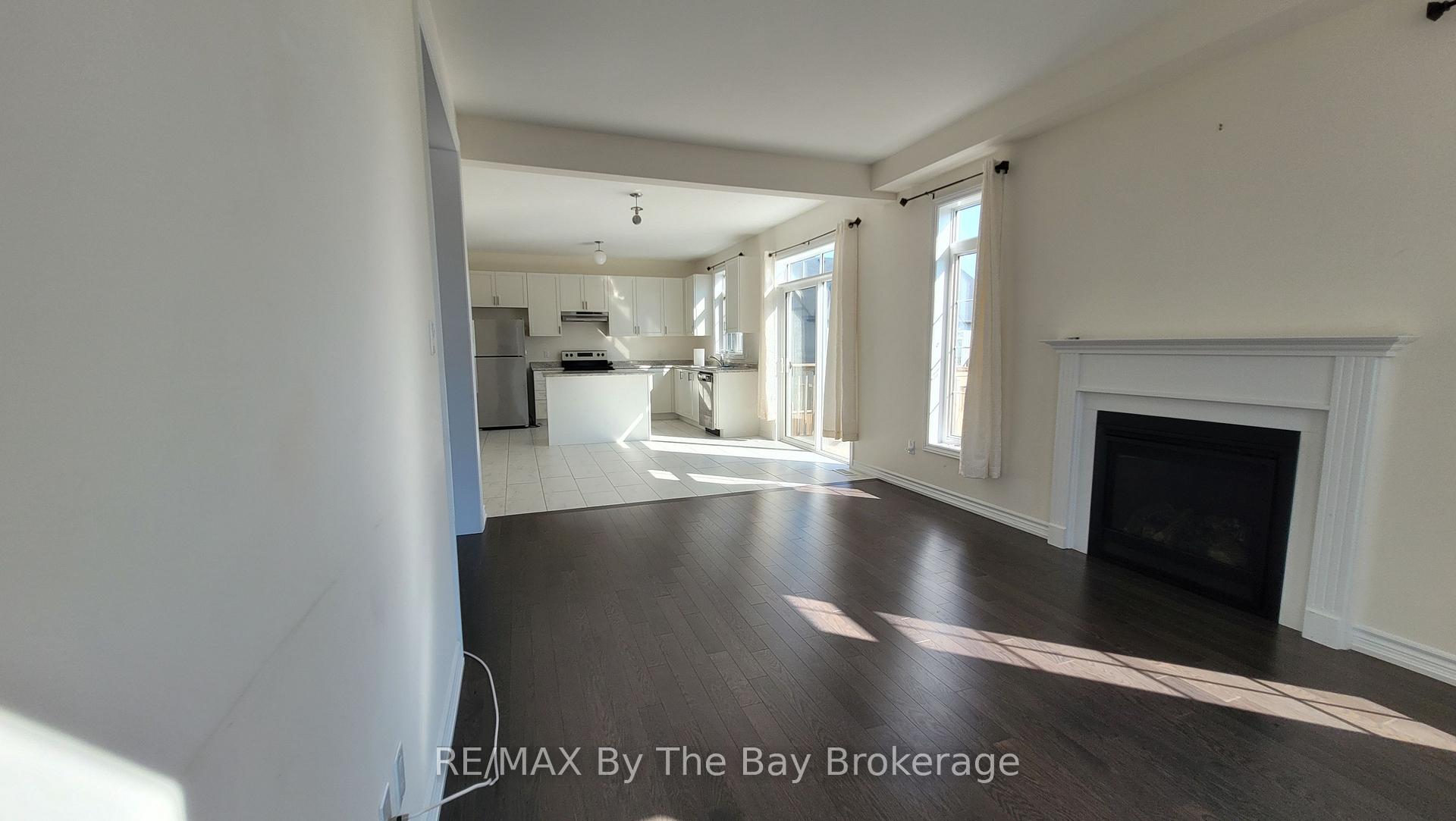 Photo 5 of 218 Roy Drive, Clearview, Stayner — HOMEH