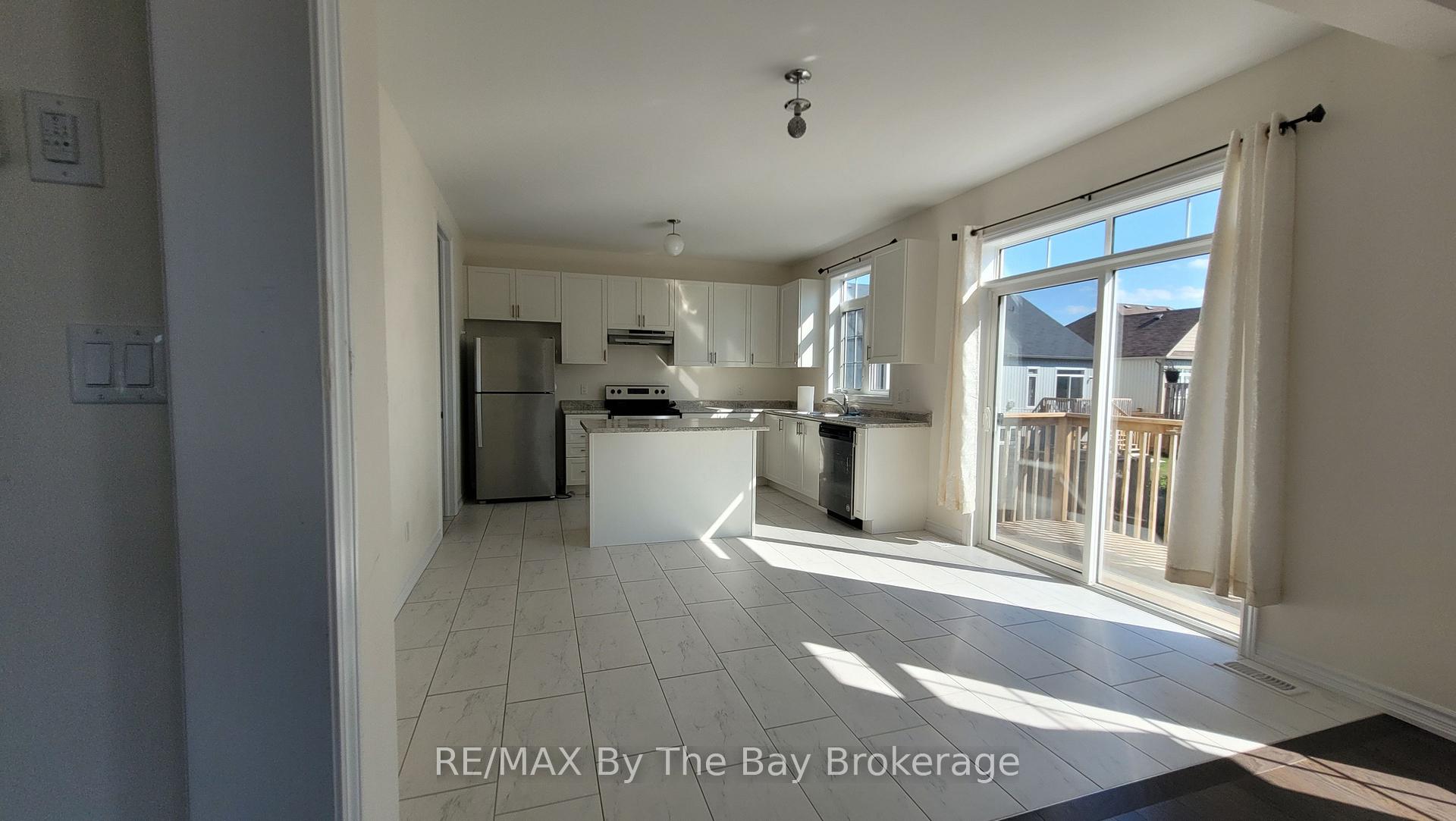 Photo 6 of 218 Roy Drive, Clearview, Stayner — HOMEH