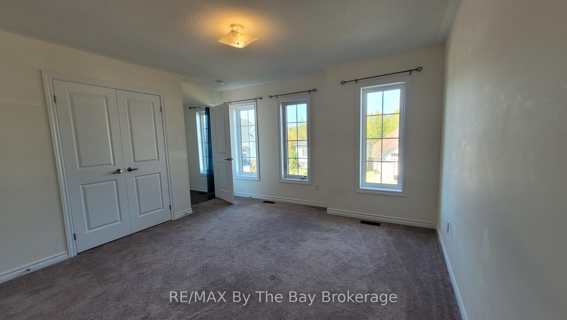 Photo 9 of 218 Roy Drive, Clearview, Stayner — HOMEH