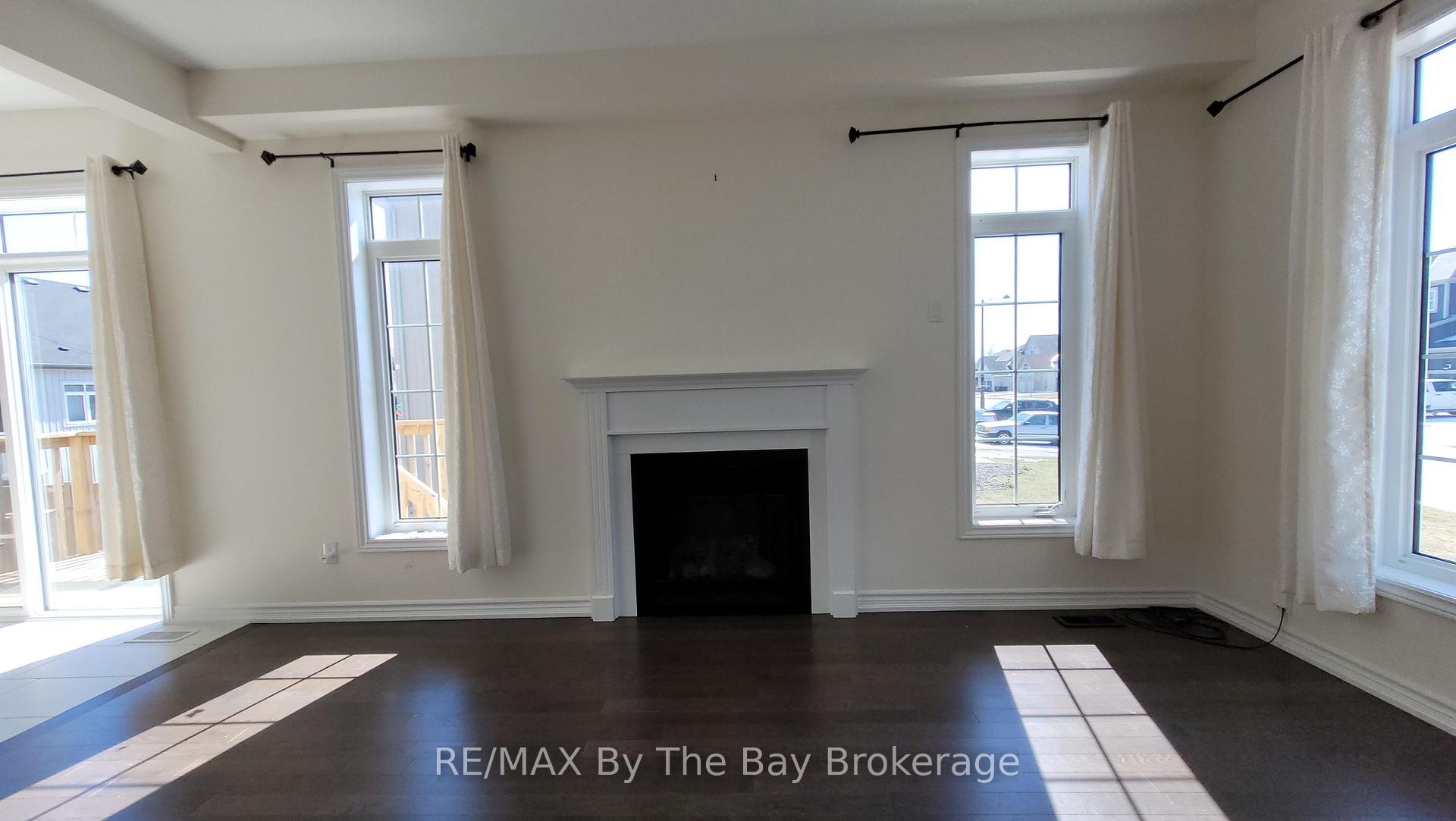 Photo 22 of 218 Roy Drive, Clearview, Stayner — HOMEH