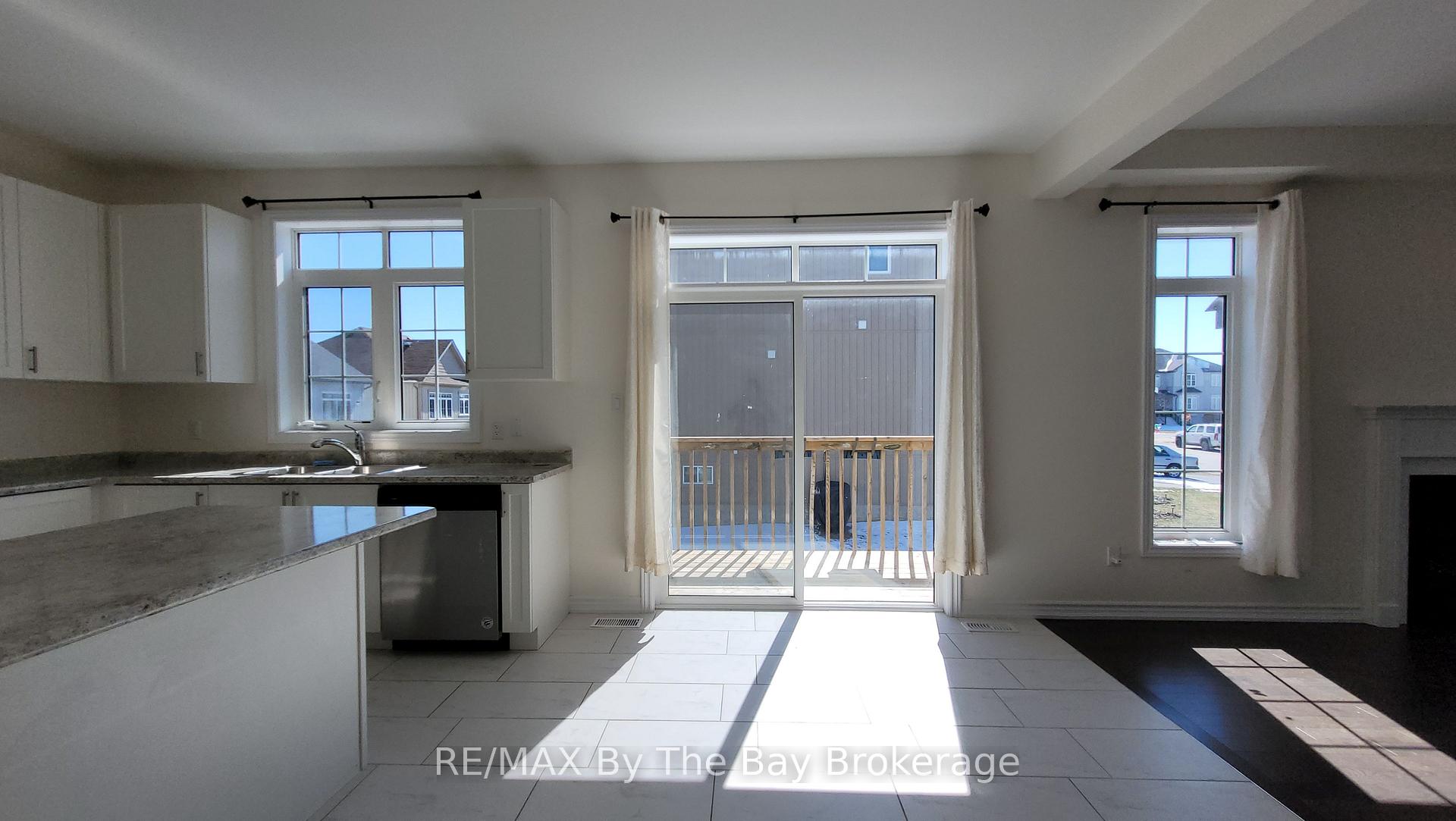 Photo 23 of 218 Roy Drive, Clearview, Stayner — HOMEH