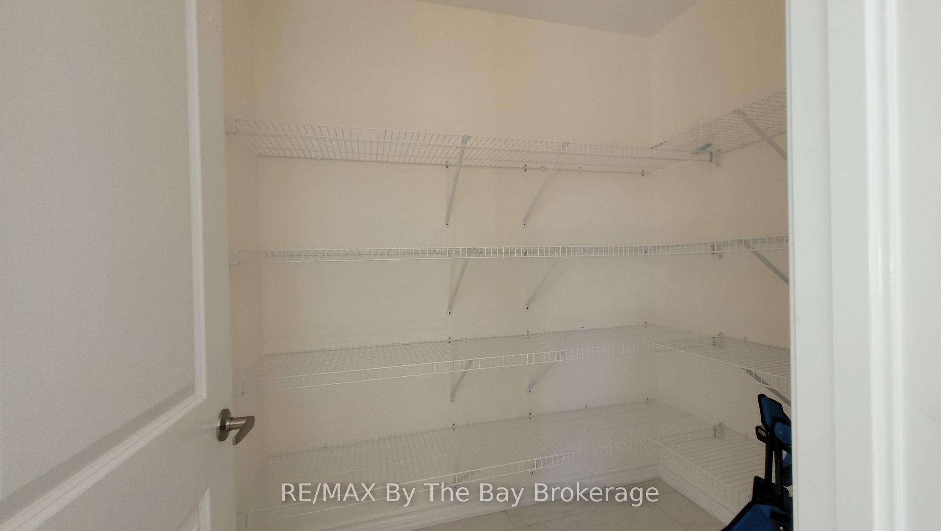 Photo 21 of 218 Roy Drive, Clearview, Stayner — HOMEH