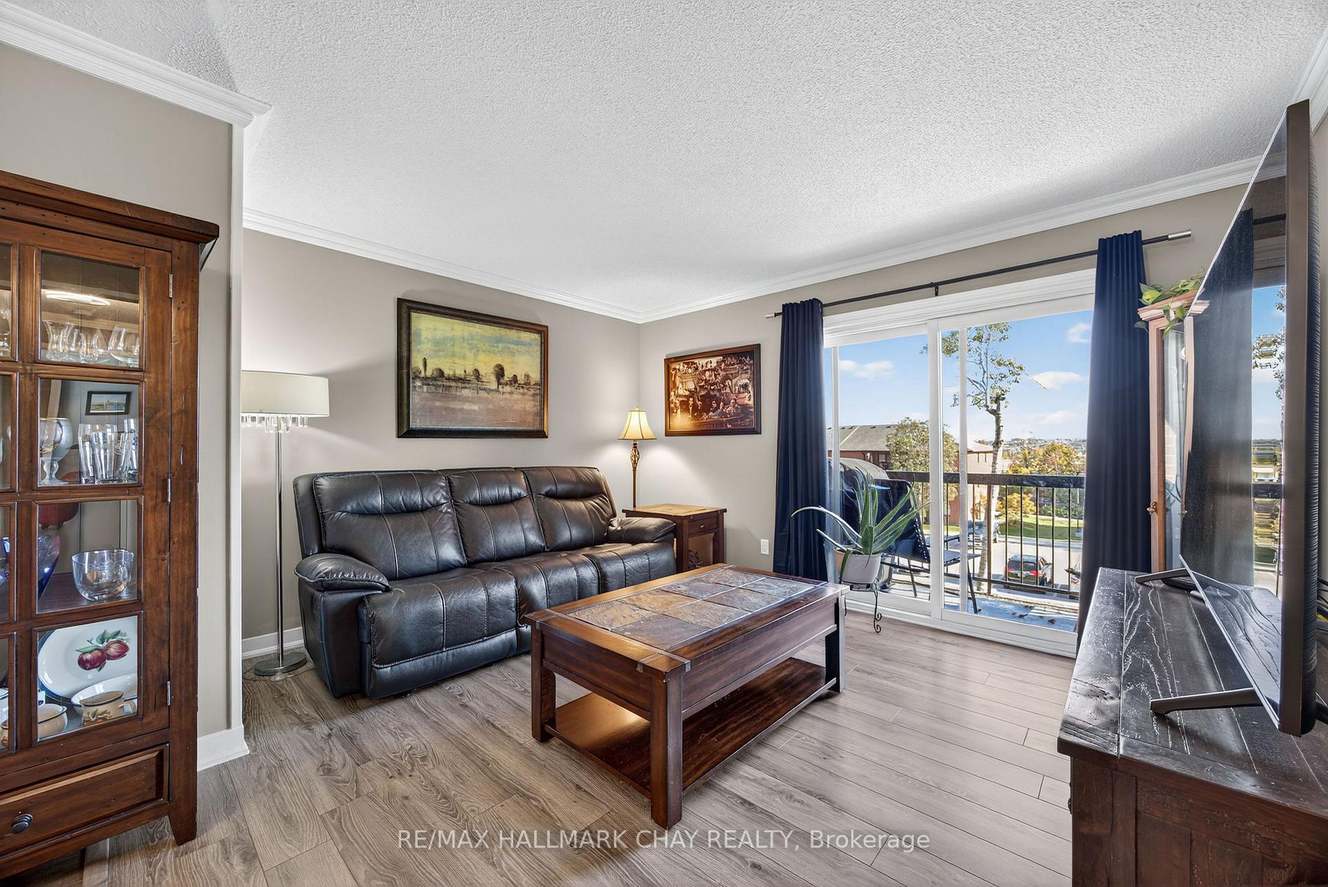 Photo 4 of Unit G9, 147 Edgehill Drive, Barrie, Letitia Heights — HOMEH