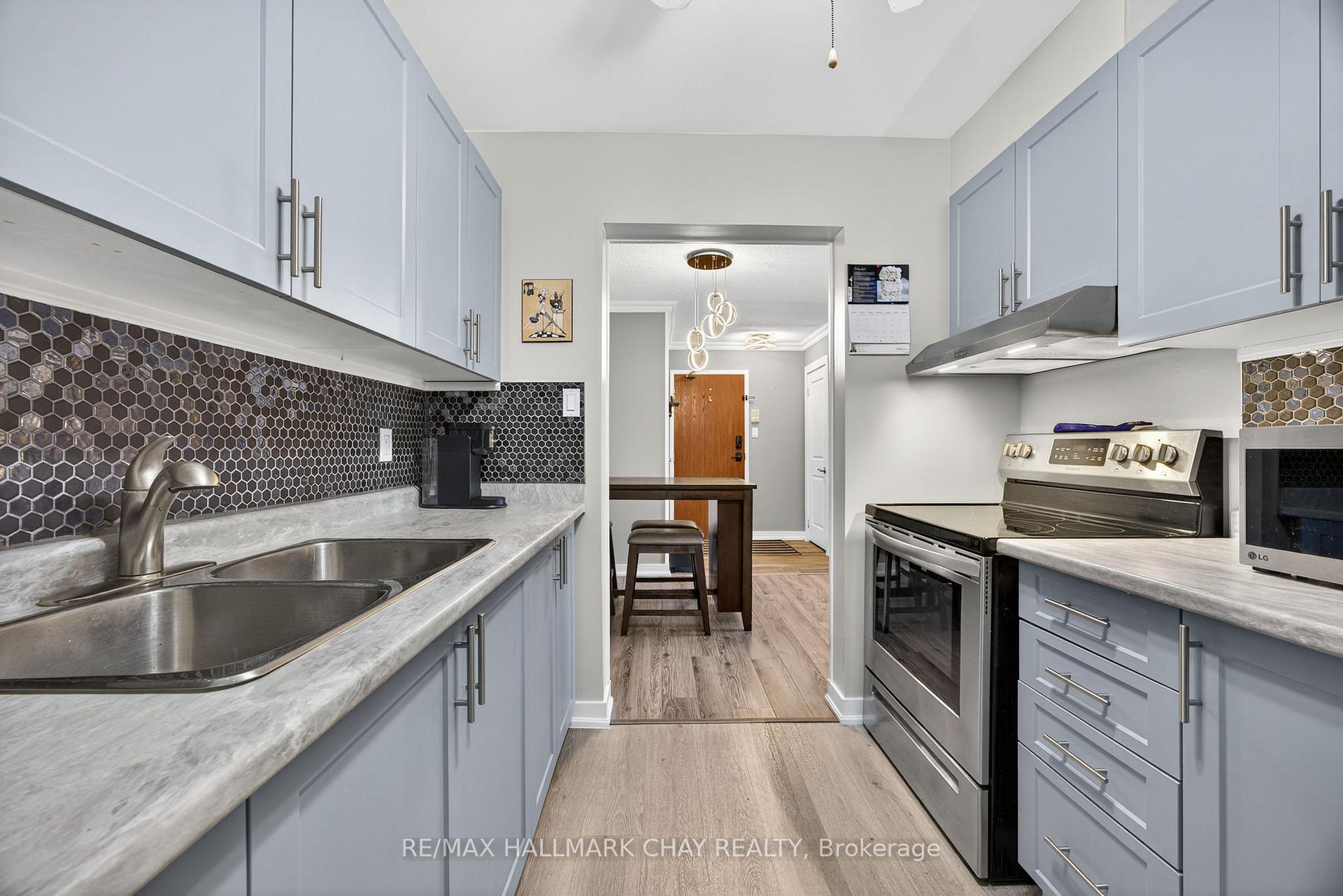 Photo 6 of Unit G9, 147 Edgehill Drive, Barrie, Letitia Heights — HOMEH
