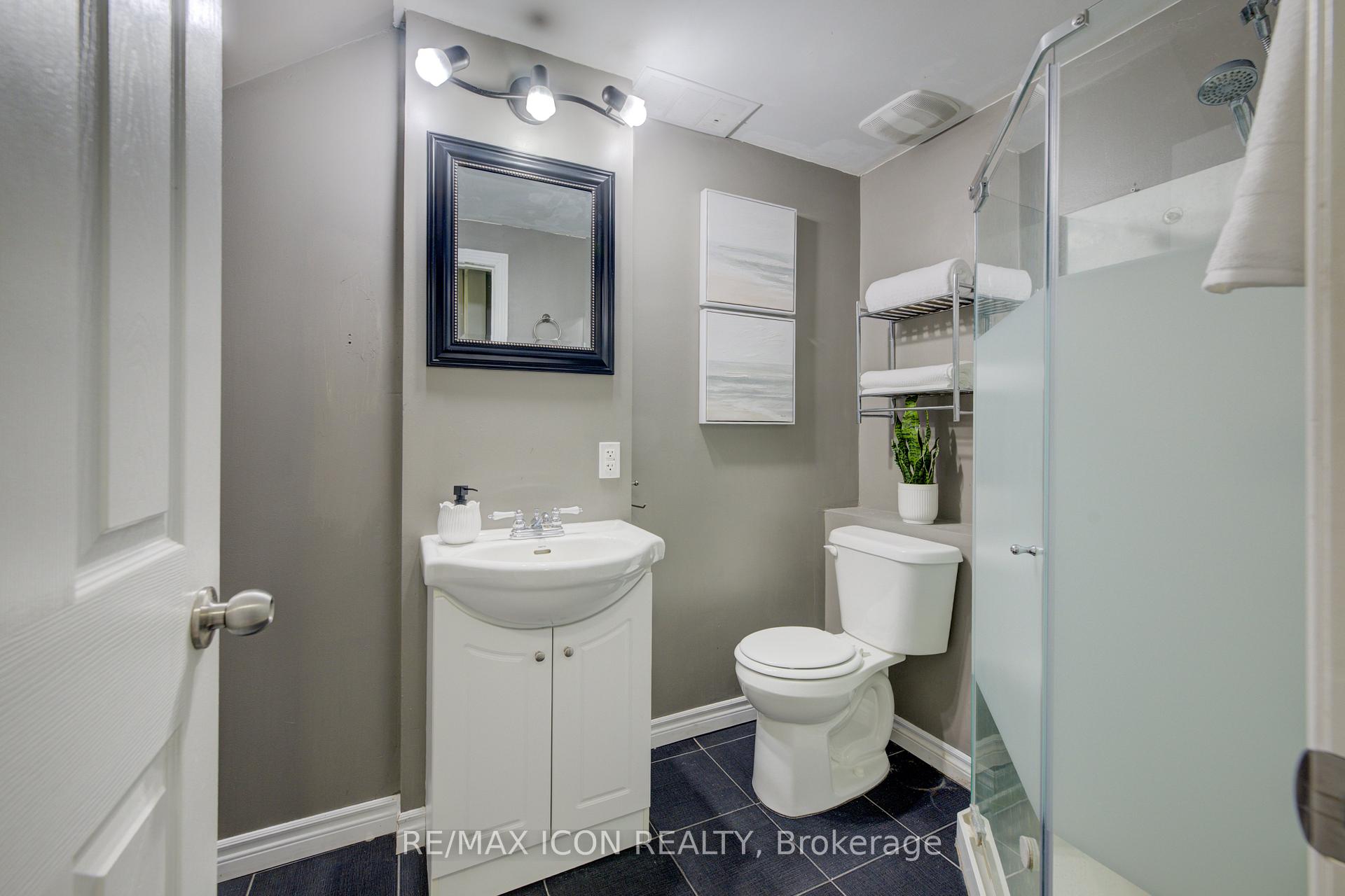 Photo 25 of Unit 37, 54 Green Valley Drive, Kitchener, Pioneer Park — HOMEH