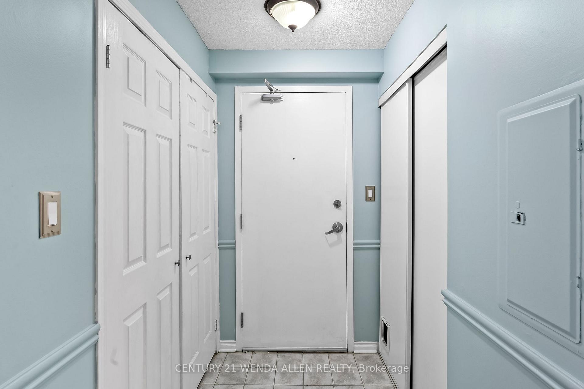 Photo 7 of Unit #309, 98 Aspen Spring Drive, Clarington, Bowmanville — HOMEH