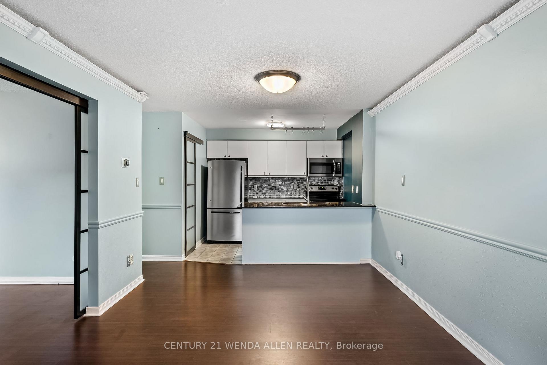 Photo 11 of Unit #309, 98 Aspen Spring Drive, Clarington, Bowmanville — HOMEH