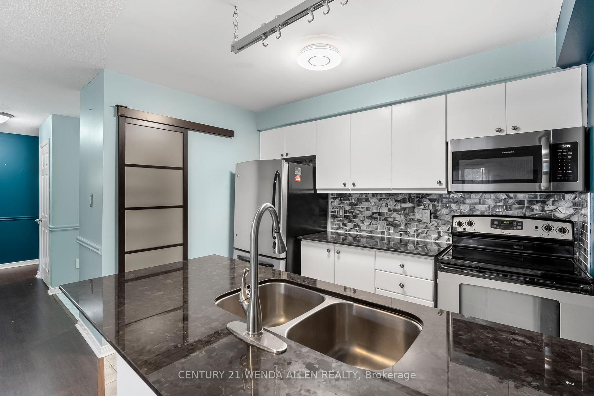Photo 13 of Unit #309, 98 Aspen Spring Drive, Clarington, Bowmanville — HOMEH