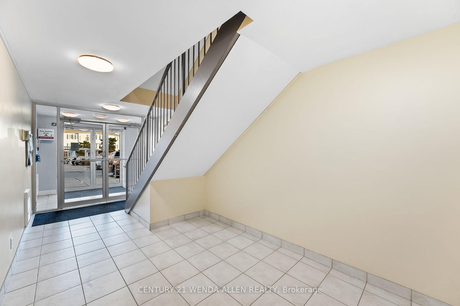 Photo 28 of Unit #309, 98 Aspen Spring Drive, Clarington, Bowmanville — HOMEH