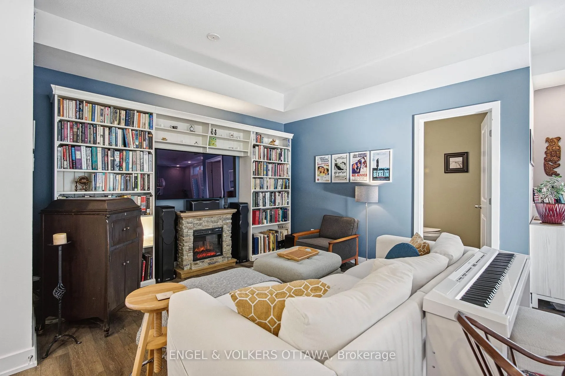 Photo 12 of Unit B, 310 Tulum Crescent, Ottawa, Kanata - Emerald Meadows/Trailwest — HOMEH