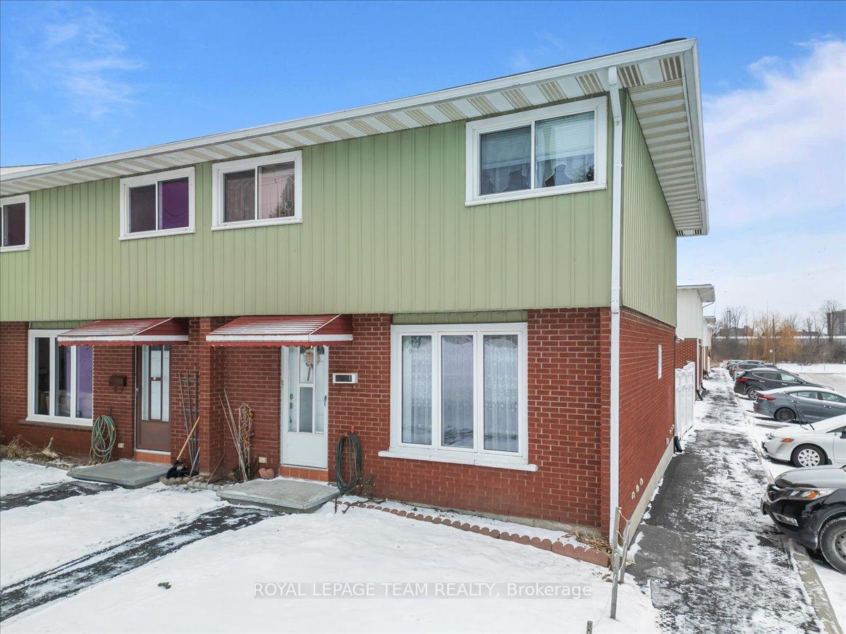 Photo 4 of Unit 40, 1295 Ledbury Avenue S, Ottawa, Ellwood — HOMEH