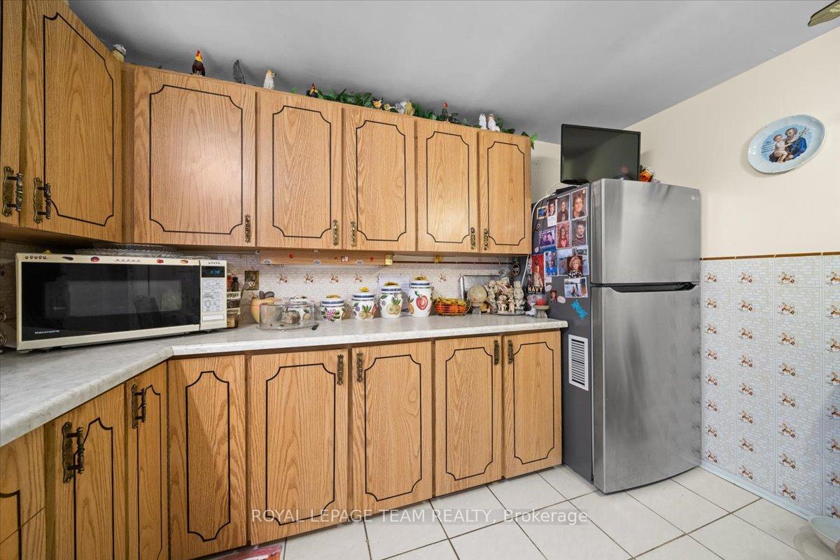 Photo 8 of Unit 40, 1295 Ledbury Avenue S, Ottawa, Ellwood — HOMEH