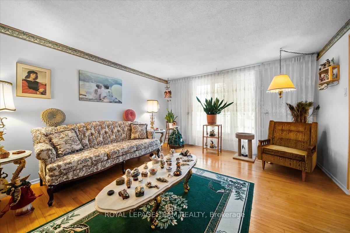 Photo 10 of Unit 40, 1295 Ledbury Avenue S, Ottawa, Ellwood — HOMEH