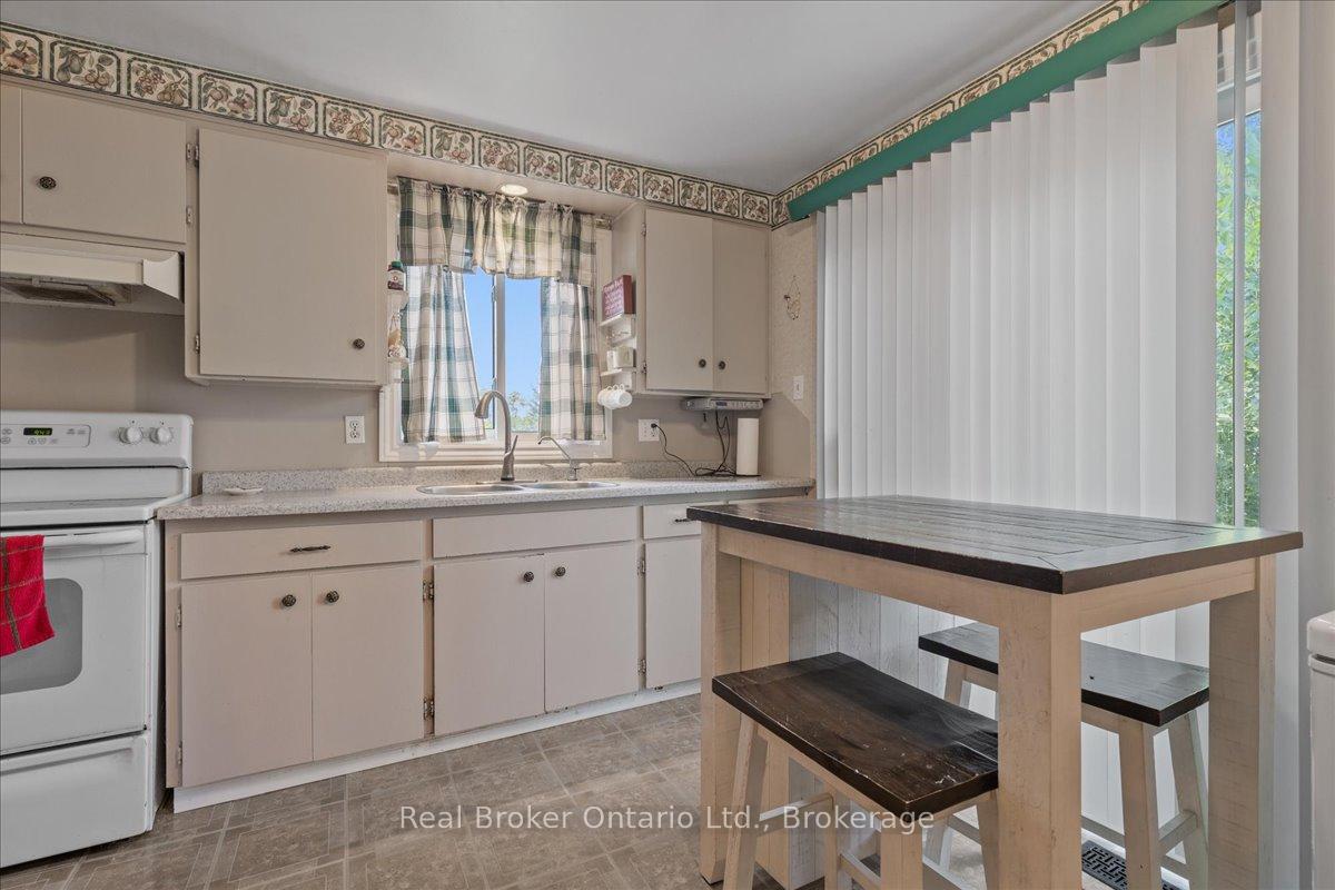 Photo 4 of Unit 41, 415 Morgan Avenue, Kitchener — HOMEH
