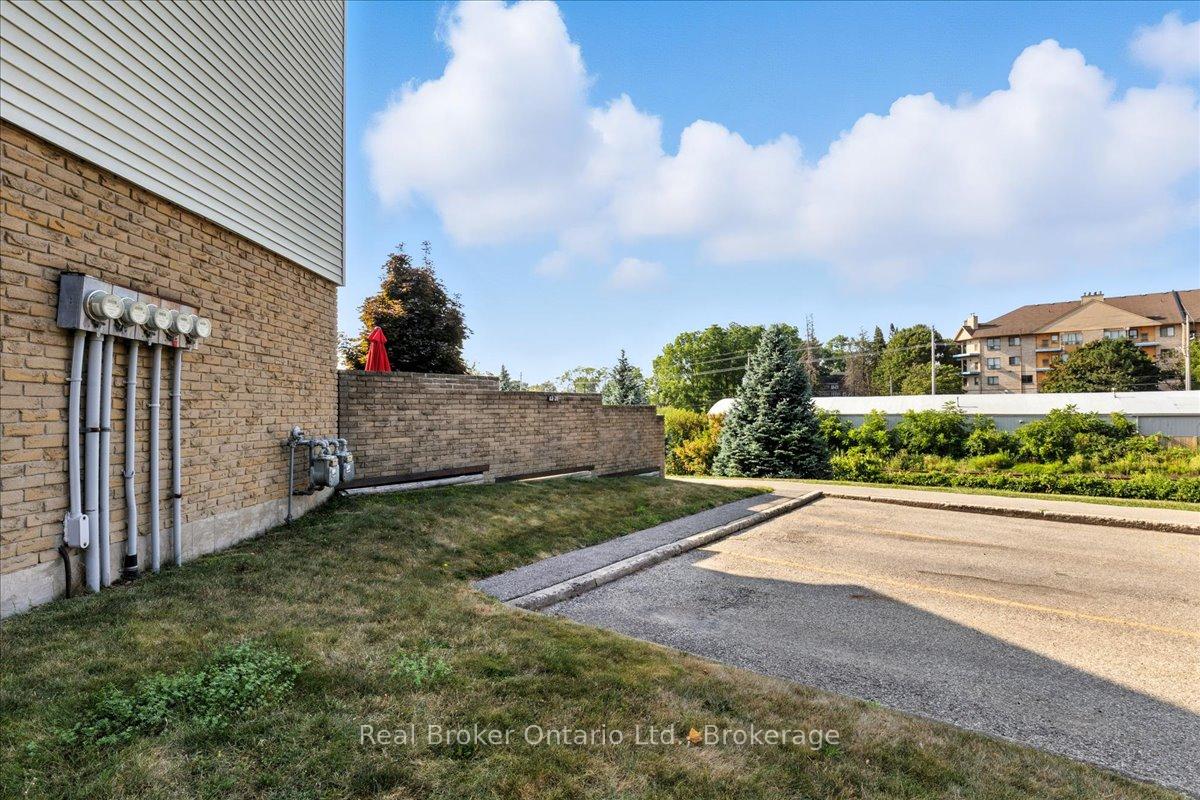Photo 29 of Unit 41, 415 Morgan Avenue, Kitchener — HOMEH