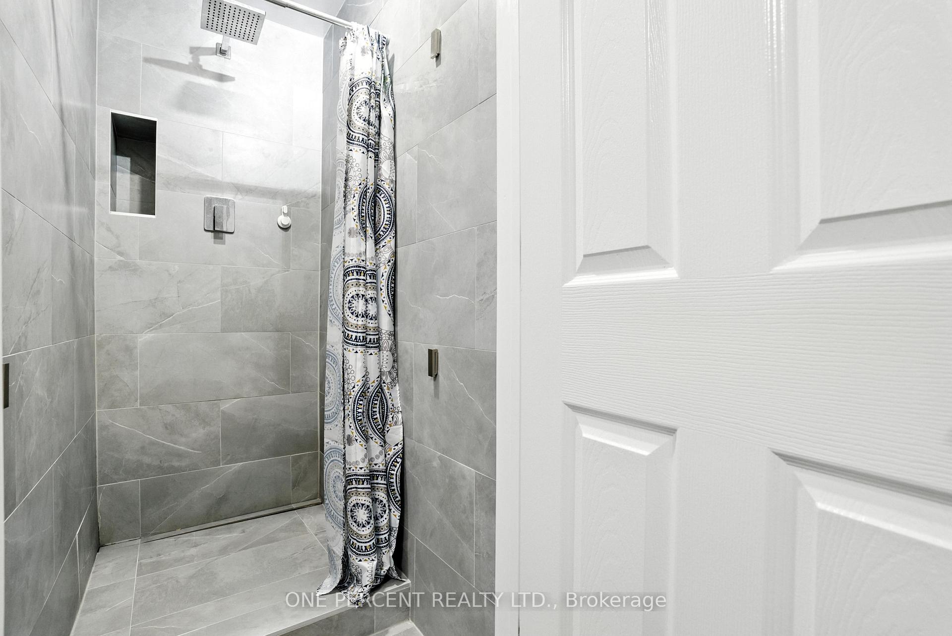 Photo 5 of Unit 71, 4640 Cosmic Place E, Ottawa, Pineview — HOMEH