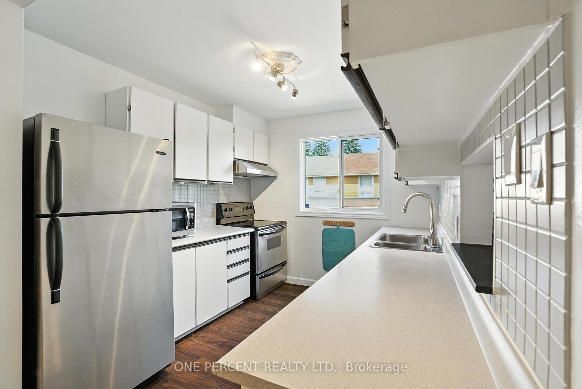 Photo 9 of Unit 71, 4640 Cosmic Place E, Ottawa, Pineview — HOMEH