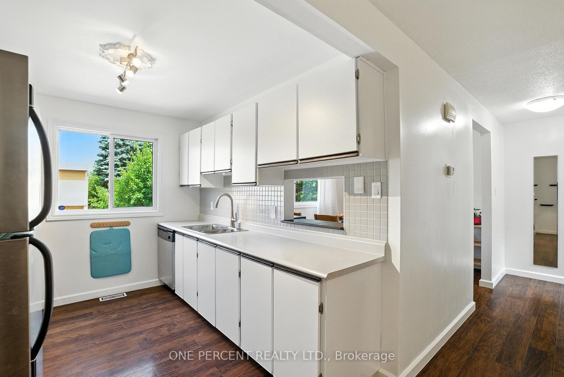 Photo 10 of Unit 71, 4640 Cosmic Place E, Ottawa, Pineview — HOMEH