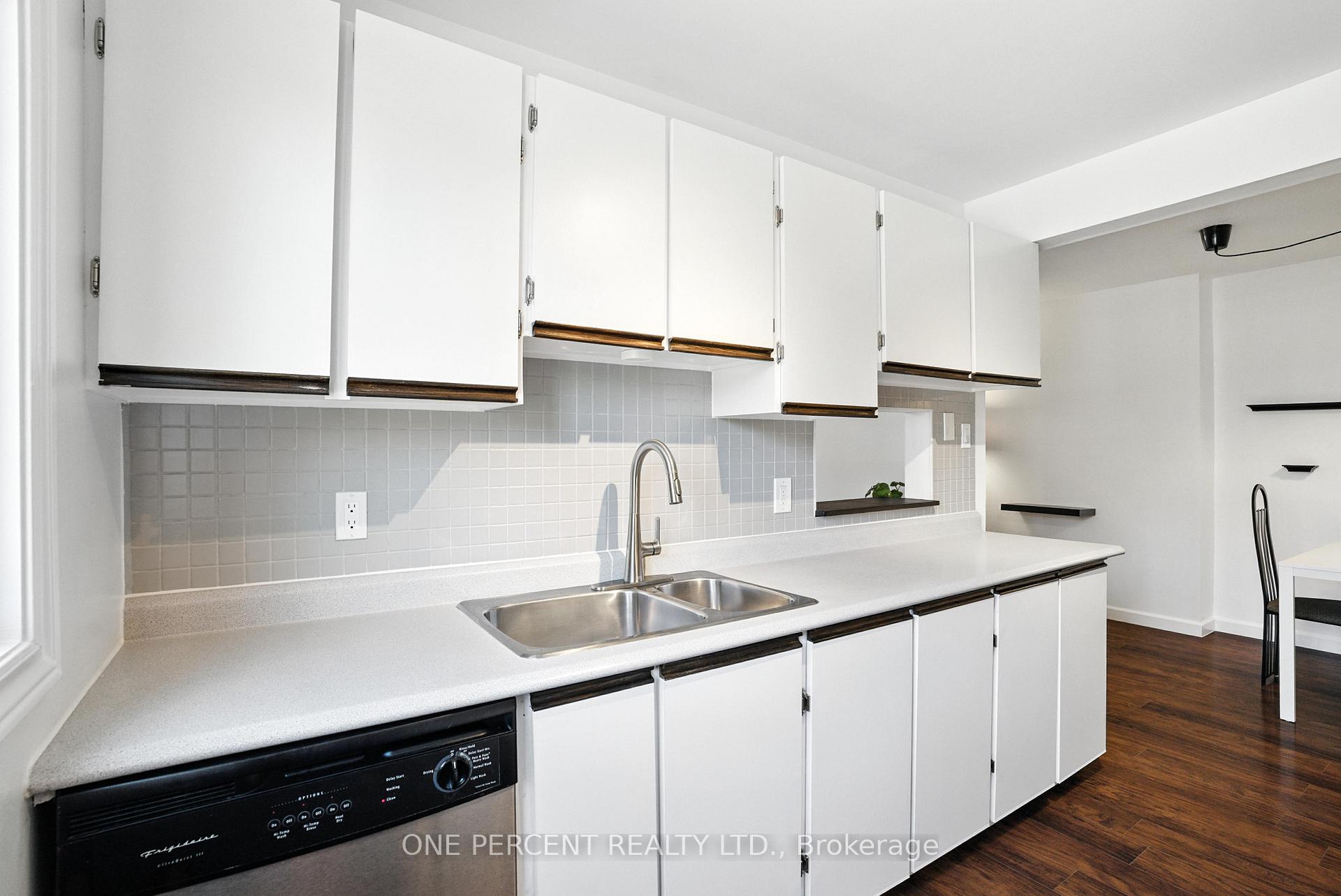 Photo 12 of Unit 71, 4640 Cosmic Place E, Ottawa, Pineview — HOMEH