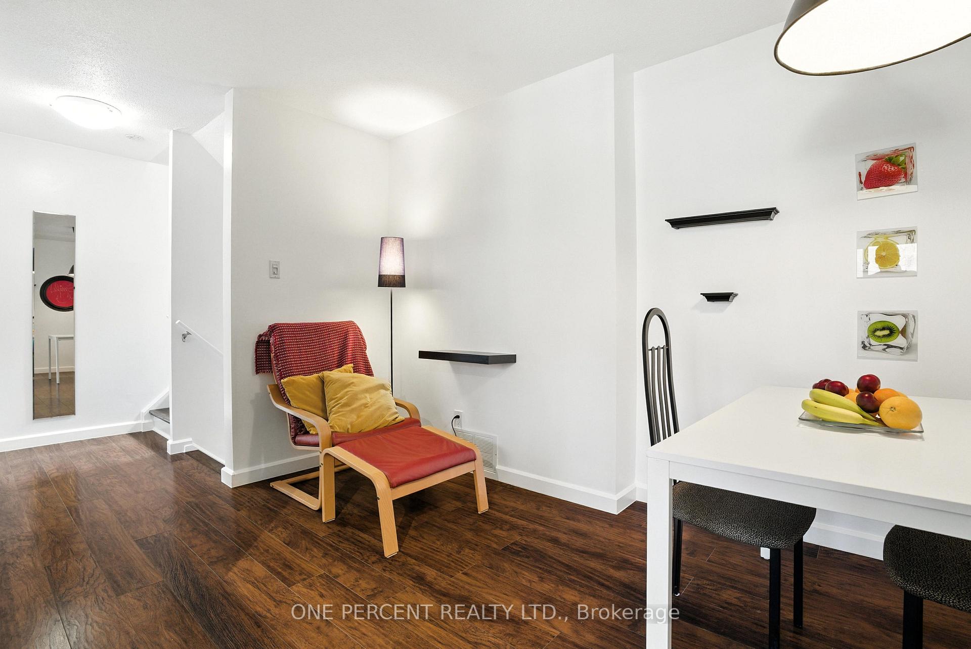 Photo 14 of Unit 71, 4640 Cosmic Place E, Ottawa, Pineview — HOMEH