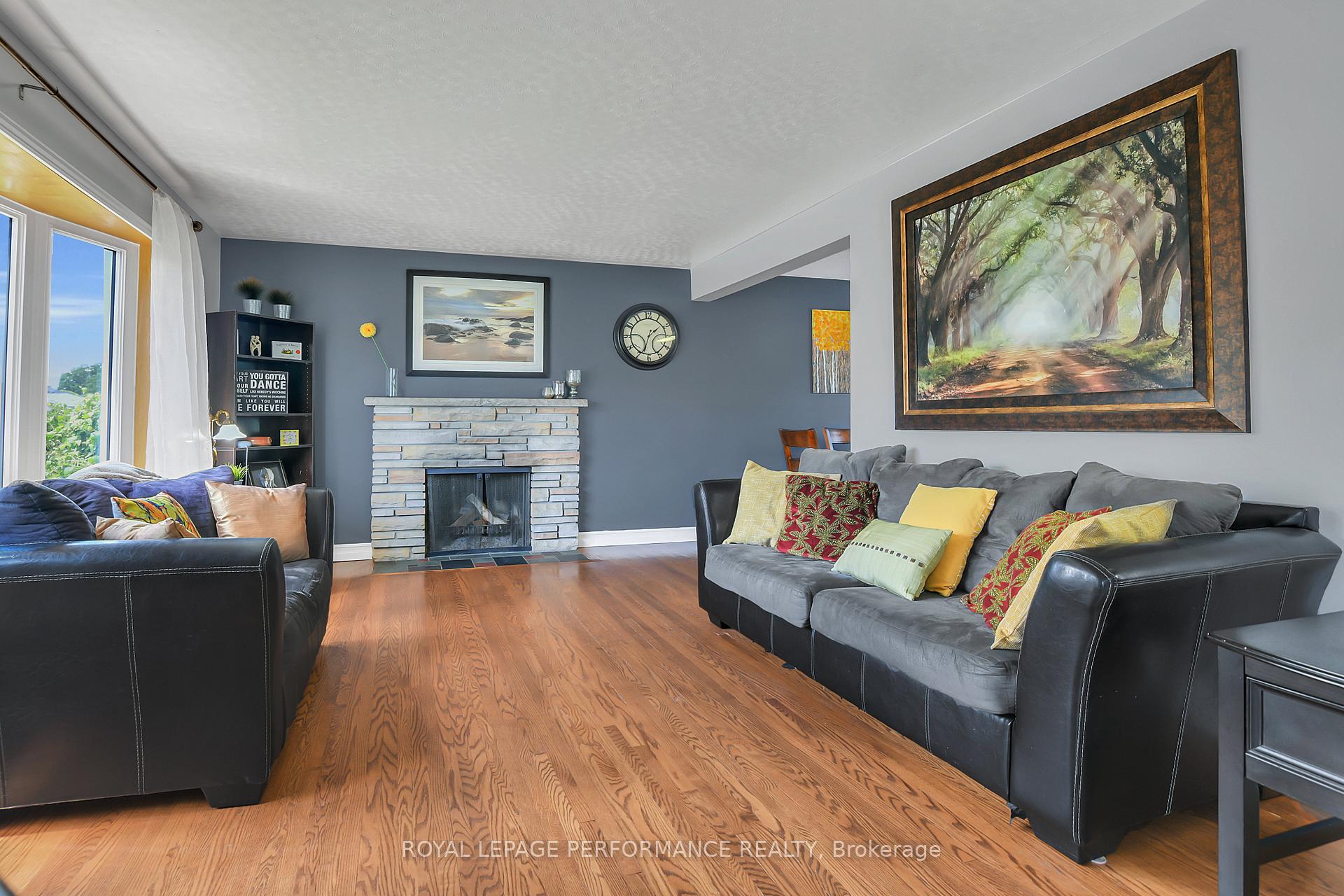 Photo 6 of 2117 Valley Drive, Ottawa, Elmvale Acres/Urbandale — HOMEH