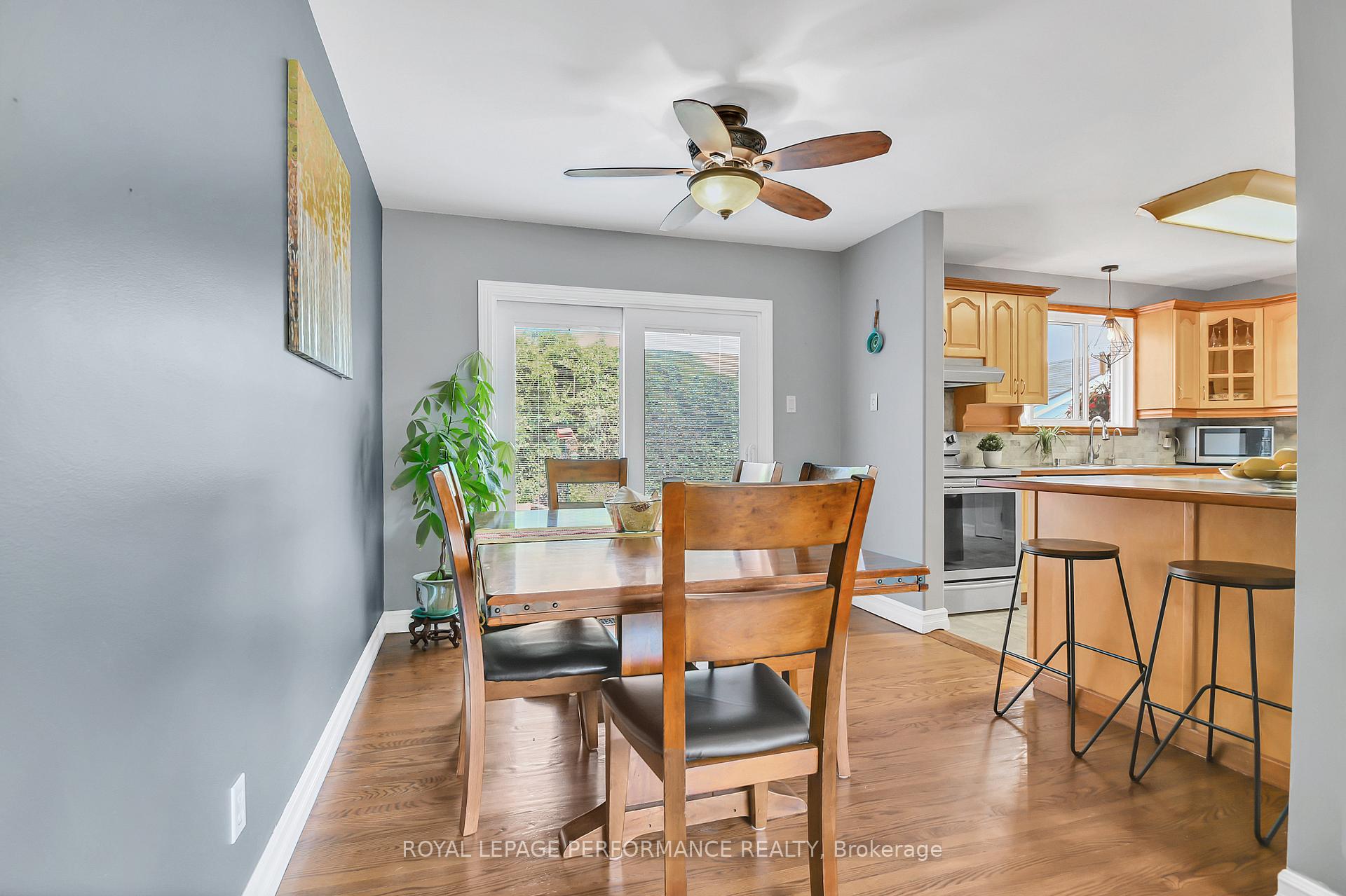 Photo 10 of 2117 Valley Drive, Ottawa, Elmvale Acres/Urbandale — HOMEH