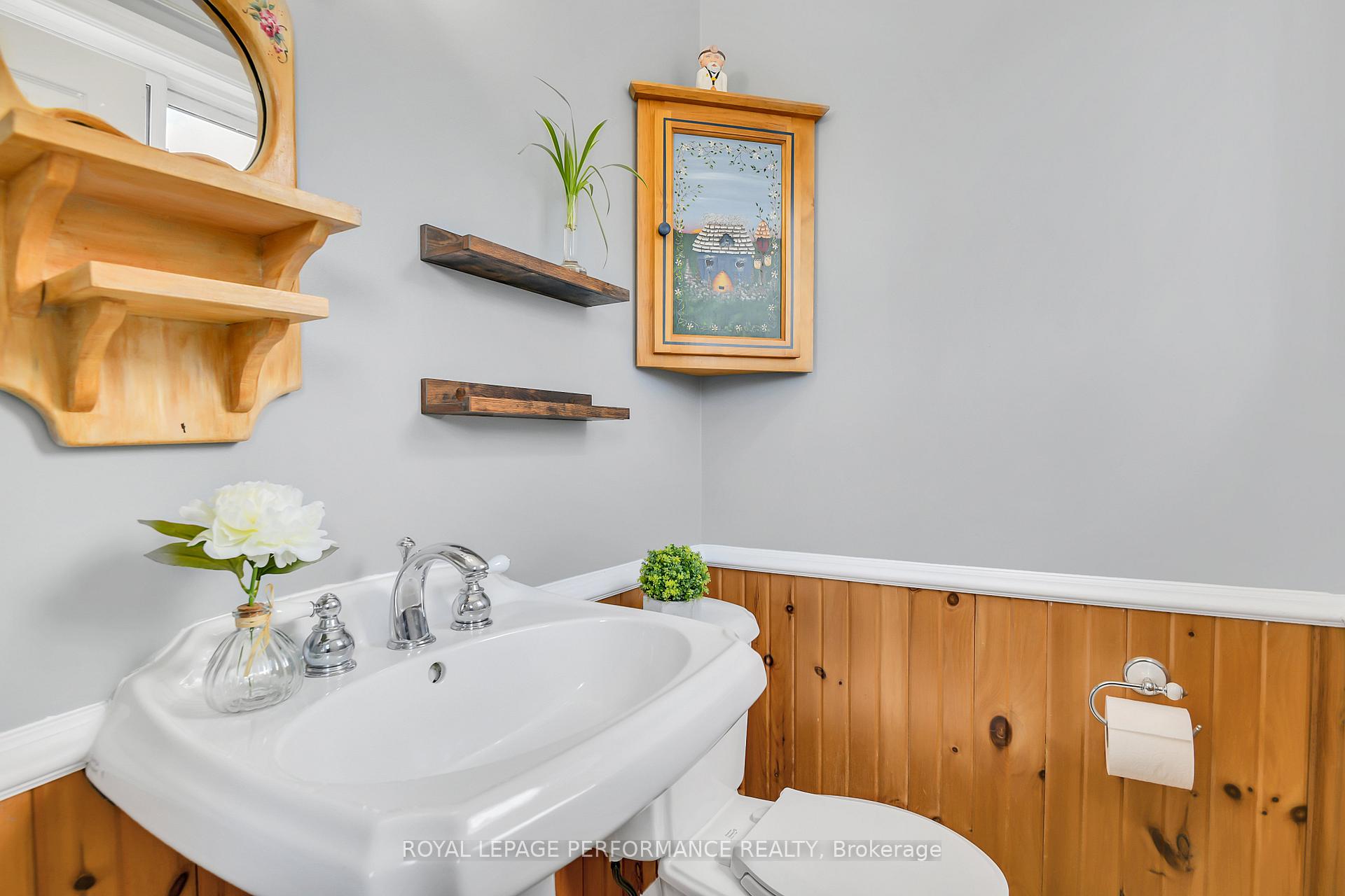 Photo 17 of 2117 Valley Drive, Ottawa, Elmvale Acres/Urbandale — HOMEH