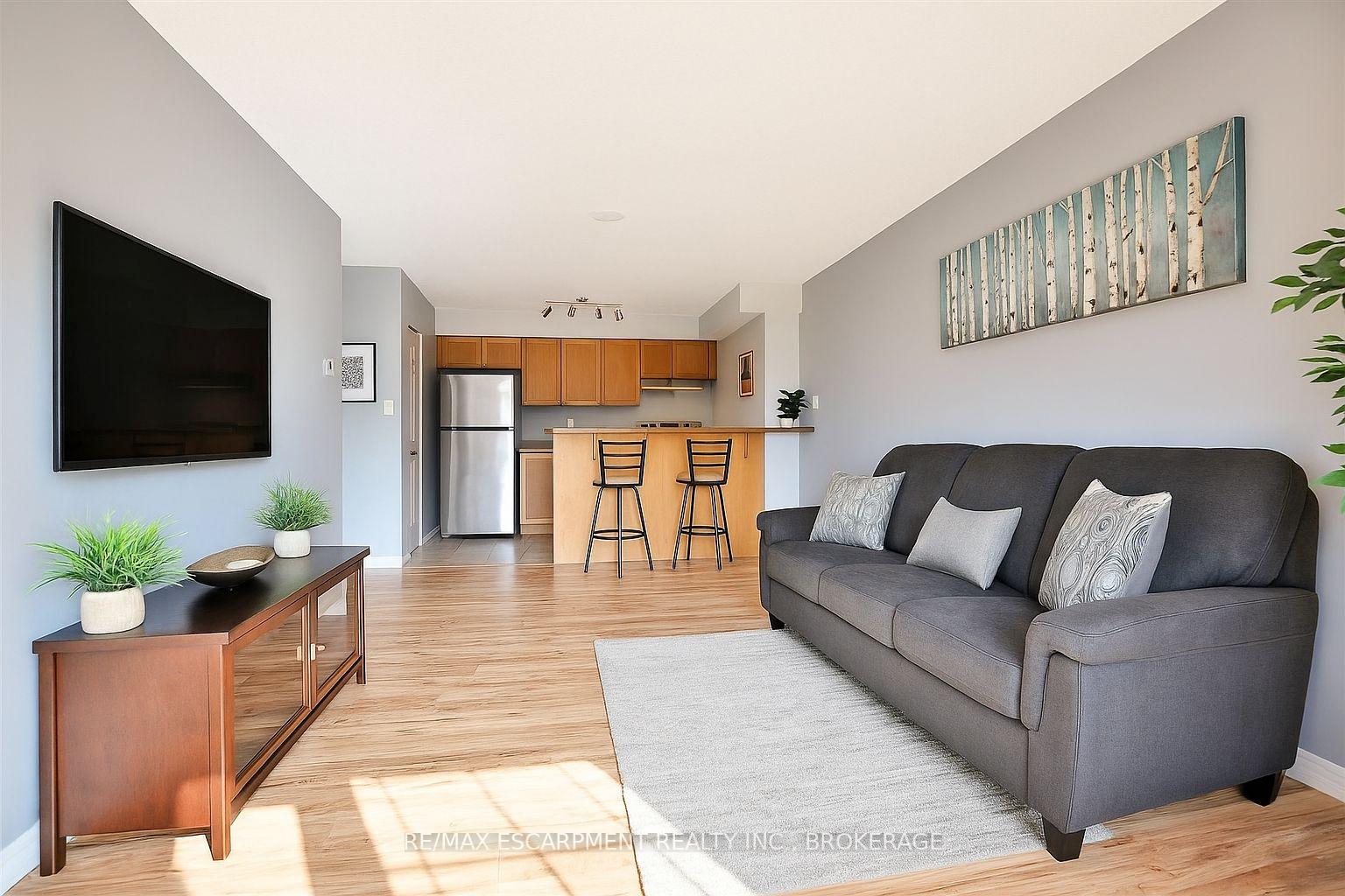 Photo 5 of Unit 209, 75 Shipway Avenue, Clarington, Newcastle — HOMEH