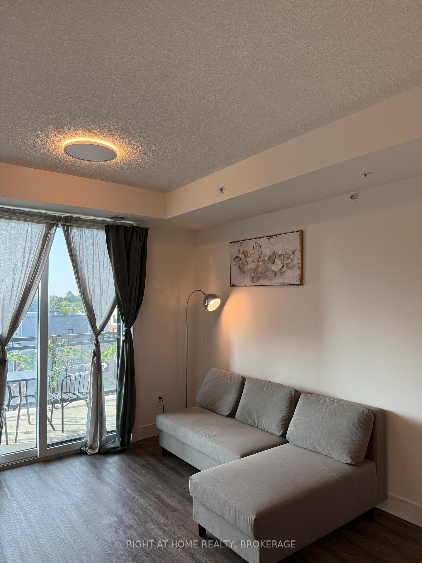 Photo 8 of Unit 505, 107 Roger Street S, Waterloo — HOMEH