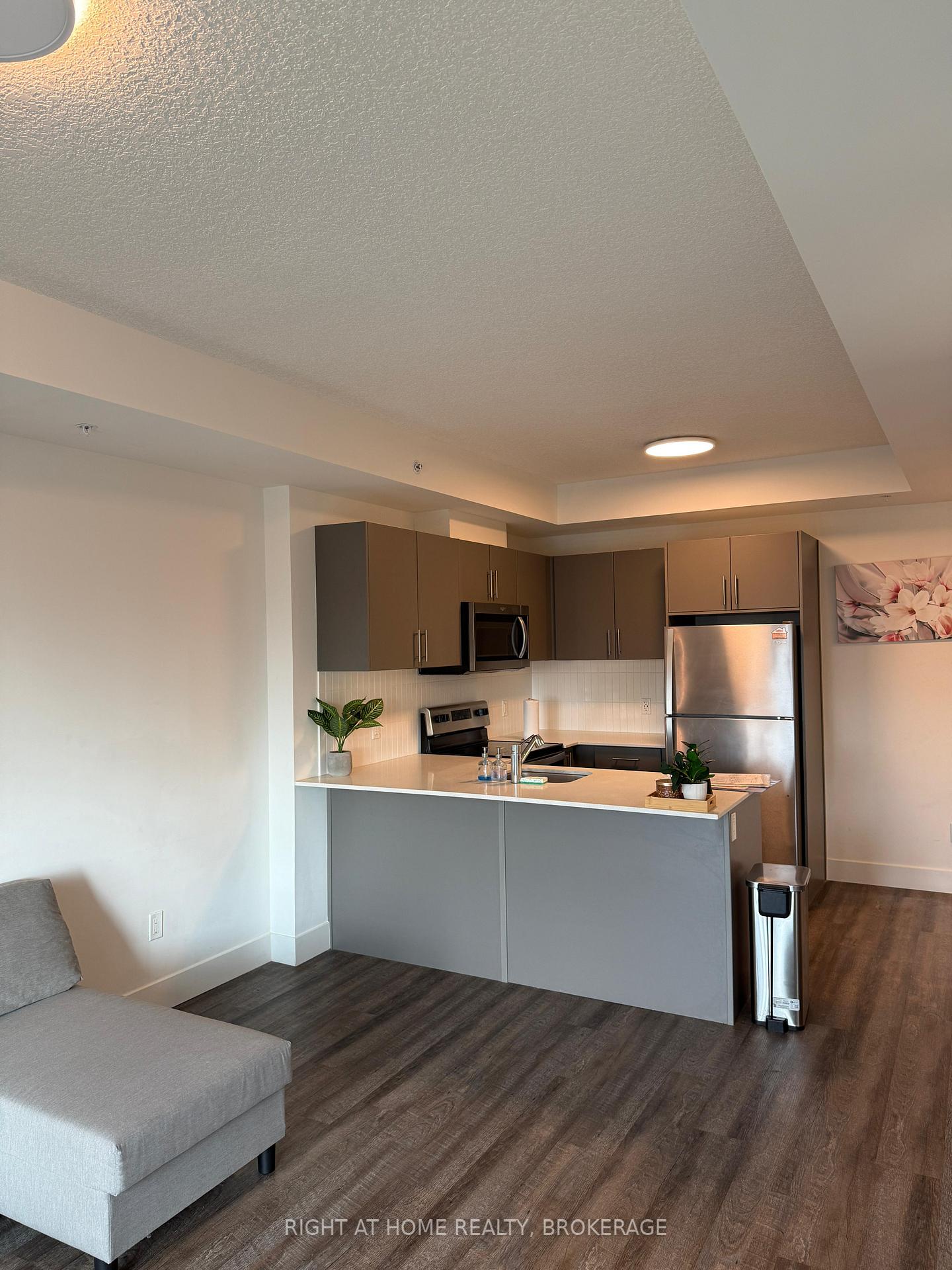 Photo 9 of Unit 505, 107 Roger Street S, Waterloo — HOMEH