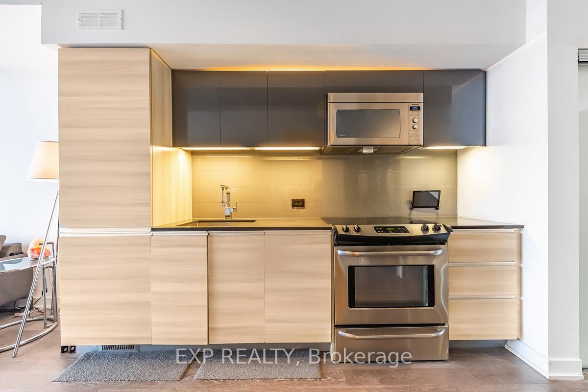 Photo 7 of Unit 611, 1238 Dundas Street E, Toronto, South Riverdale — HOMEH