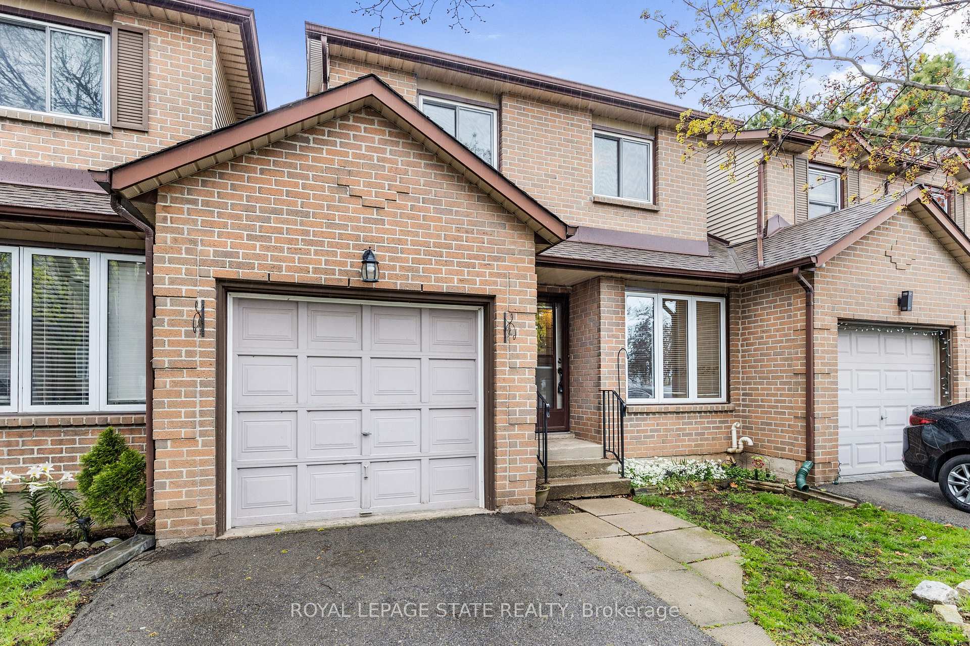 Photo 3 of Unit 21, 618 Barton Street, Hamilton, Stoney Creek — HOMEH