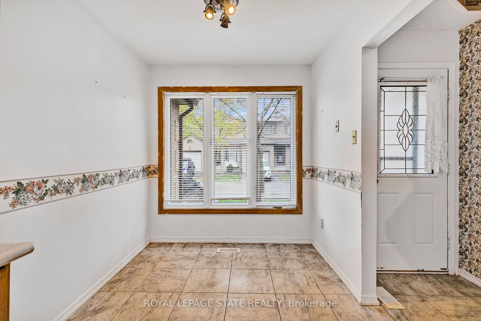 Photo 8 of Unit 21, 618 Barton Street, Hamilton, Stoney Creek — HOMEH