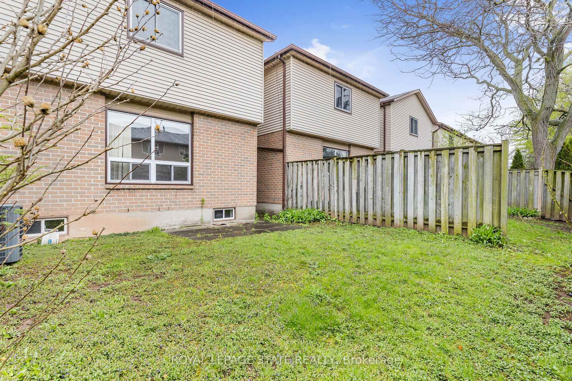 Photo 29 of Unit 21, 618 Barton Street, Hamilton, Stoney Creek — HOMEH