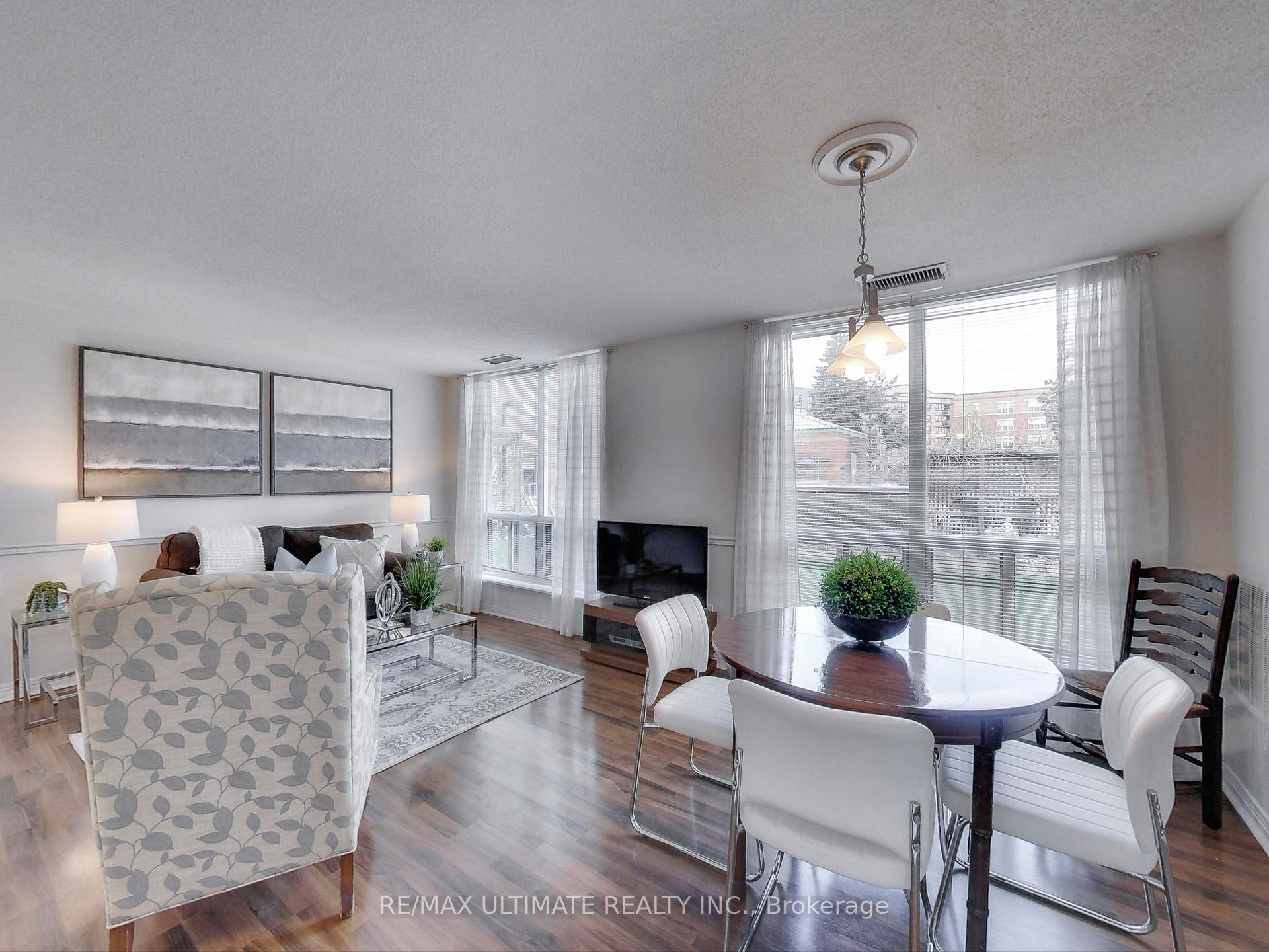 Photo 5 of Unit 101, 30 Wilson Street, Markham, Old Markham Village — HOMEH