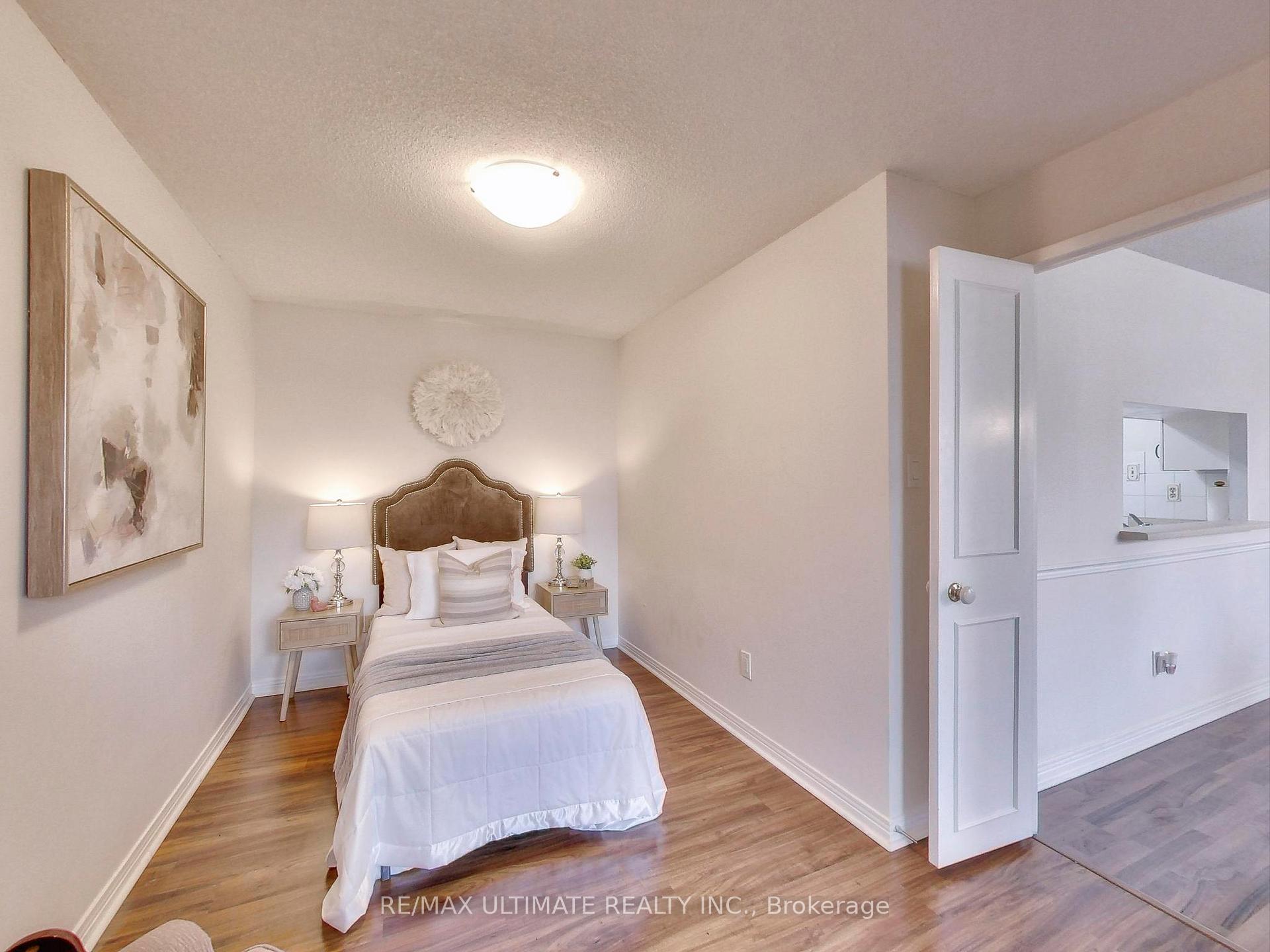 Photo 14 of Unit 101, 30 Wilson Street, Markham, Old Markham Village — HOMEH