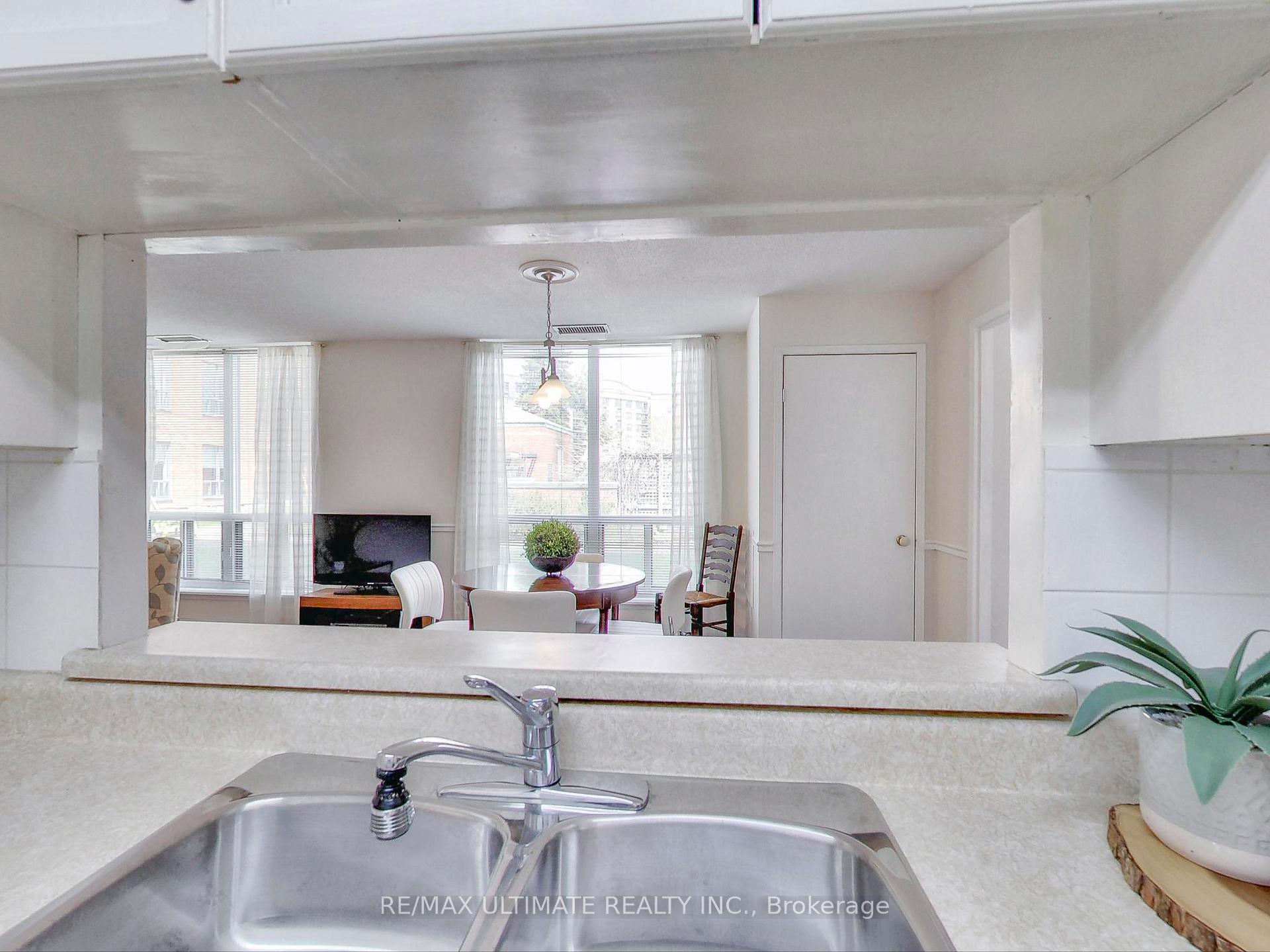 Photo 21 of Unit 101, 30 Wilson Street, Markham, Old Markham Village — HOMEH
