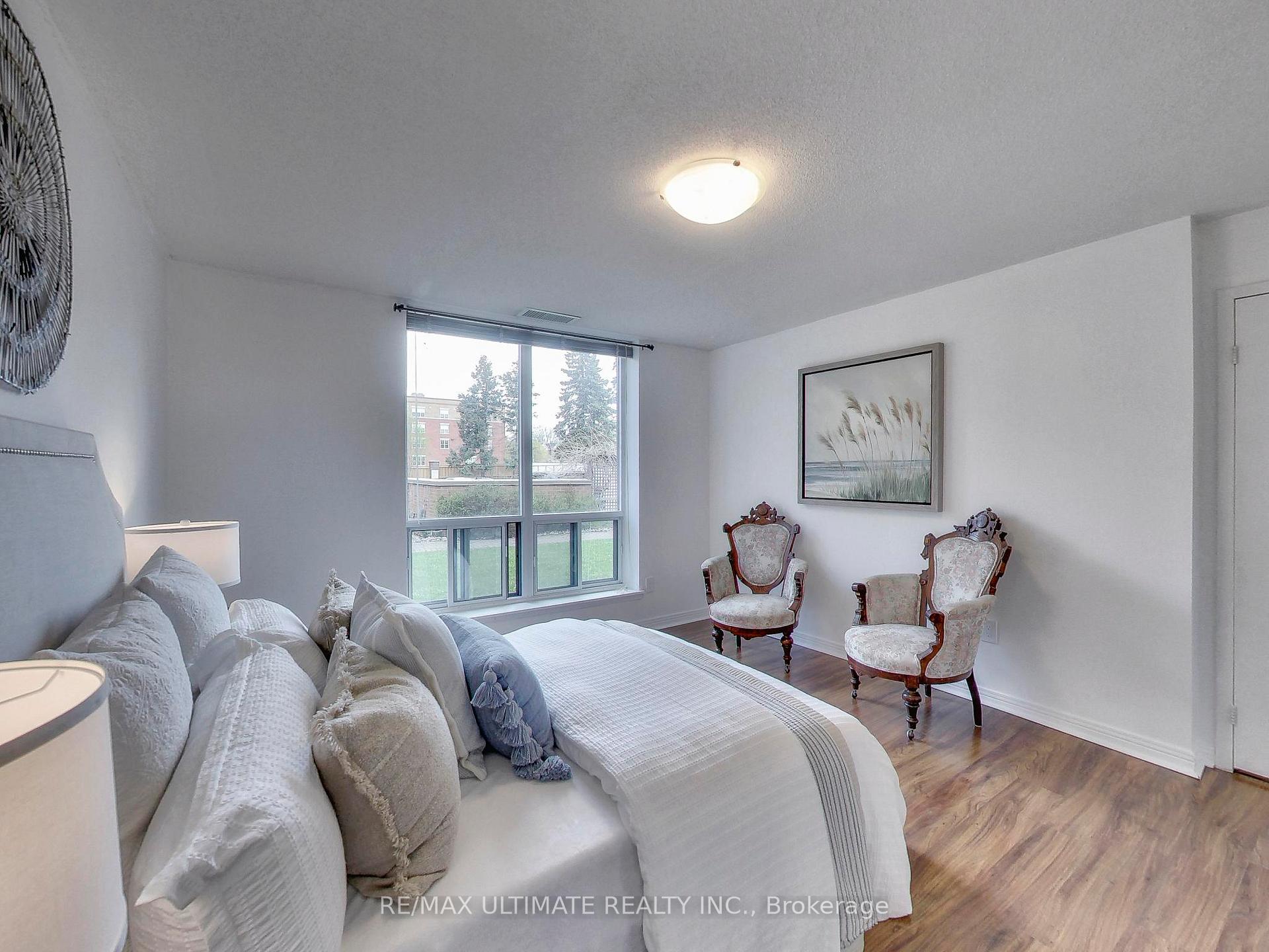 Photo 23 of Unit 101, 30 Wilson Street, Markham, Old Markham Village — HOMEH