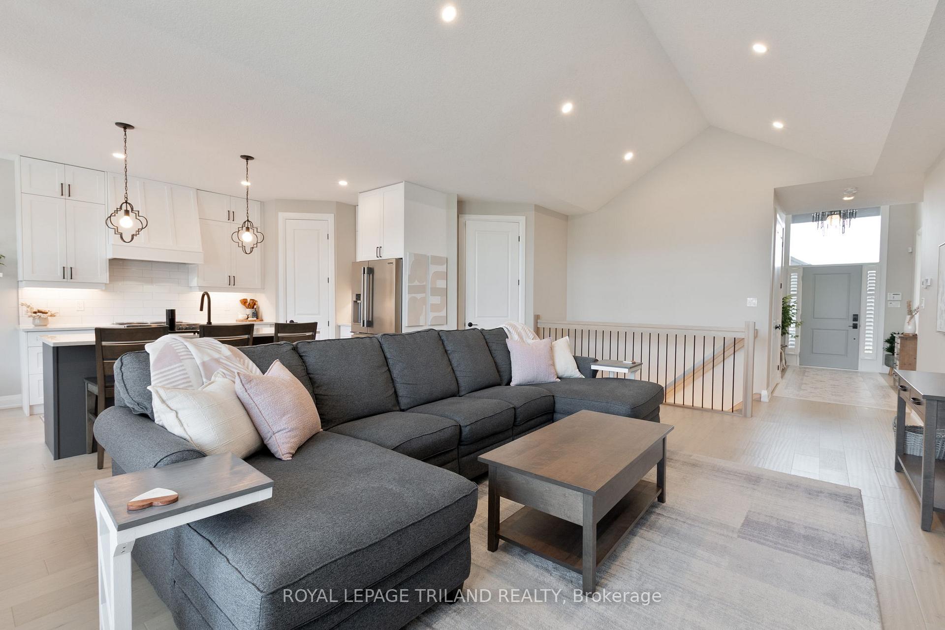Photo 5 of Unit 57, 383 Daventry Way, Middlesex Centre, Rural Middlesex Centre — HOMEH