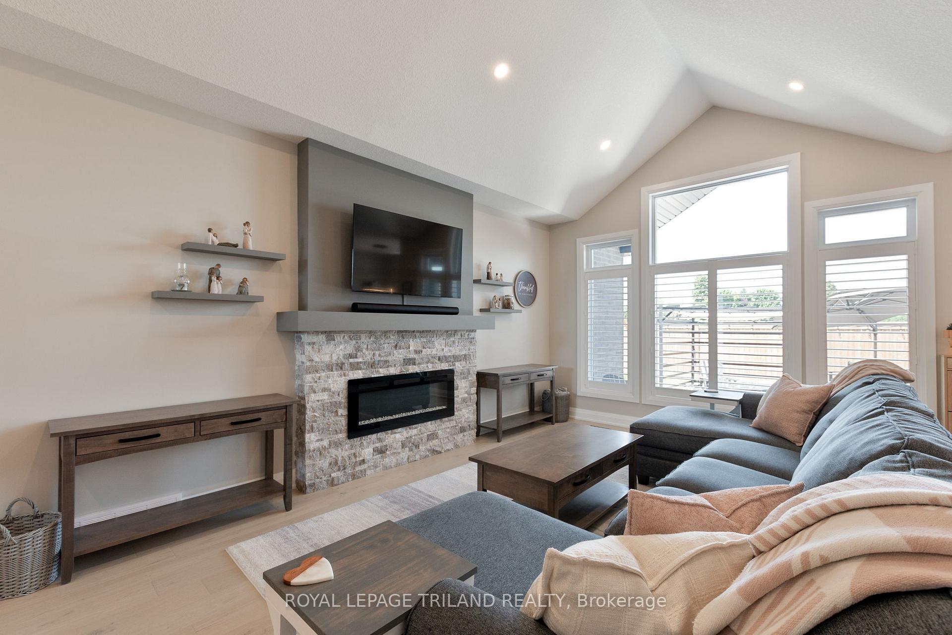 Photo 7 of Unit 57, 383 Daventry Way, Middlesex Centre, Rural Middlesex Centre — HOMEH