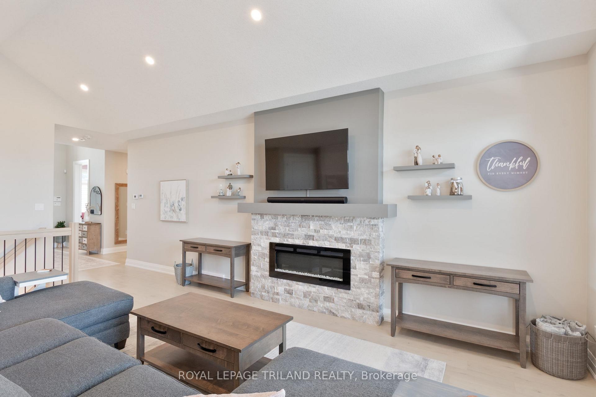 Photo 8 of Unit 57, 383 Daventry Way, Middlesex Centre, Rural Middlesex Centre — HOMEH