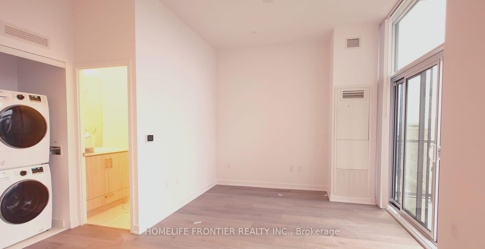 Photo 7 of Unit 206, 60 Honeycrisp Crescent, Vaughan, Vaughan Corporate Centre — HOMEH