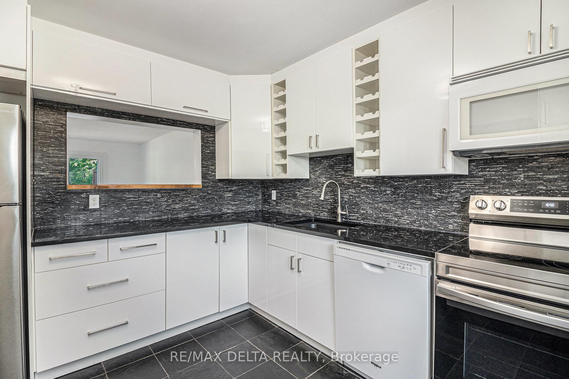 Photo 7 of 1345 Cedarcroft Crescent, Ottawa, Pineview — HOMEH