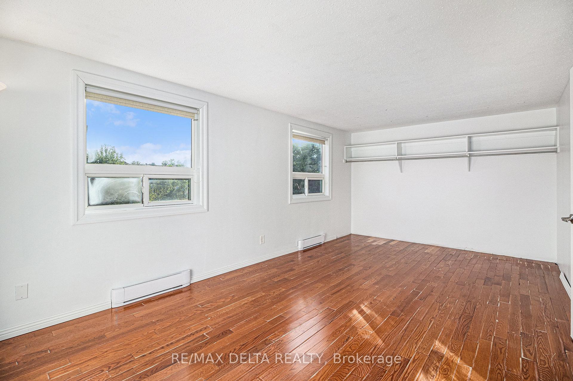 Photo 17 of 1345 Cedarcroft Crescent, Ottawa, Pineview — HOMEH