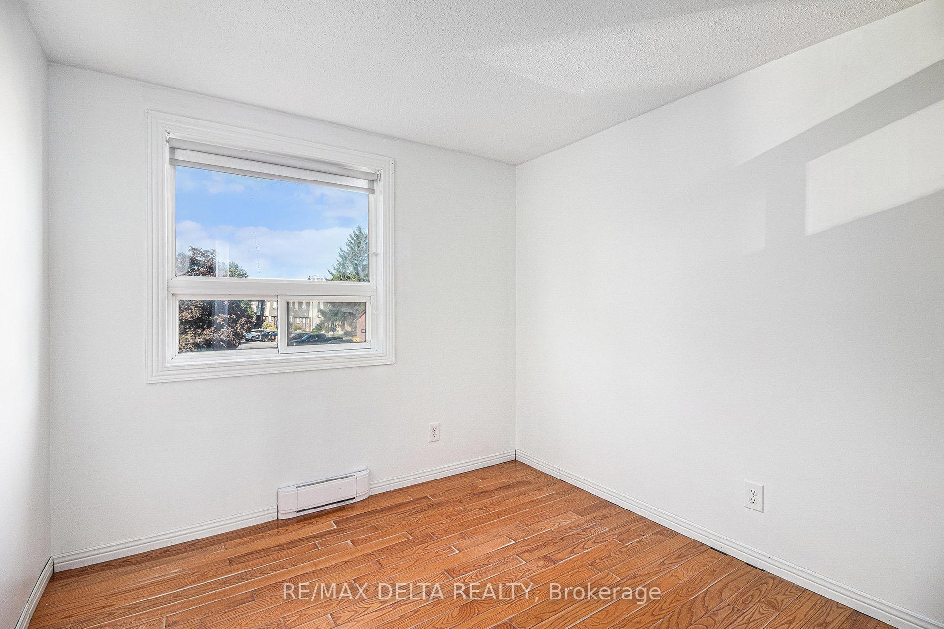 Photo 22 of 1345 Cedarcroft Crescent, Ottawa, Pineview — HOMEH
