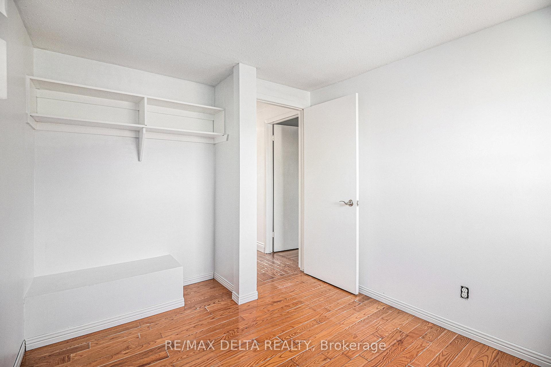 Photo 21 of 1345 Cedarcroft Crescent, Ottawa, Pineview — HOMEH